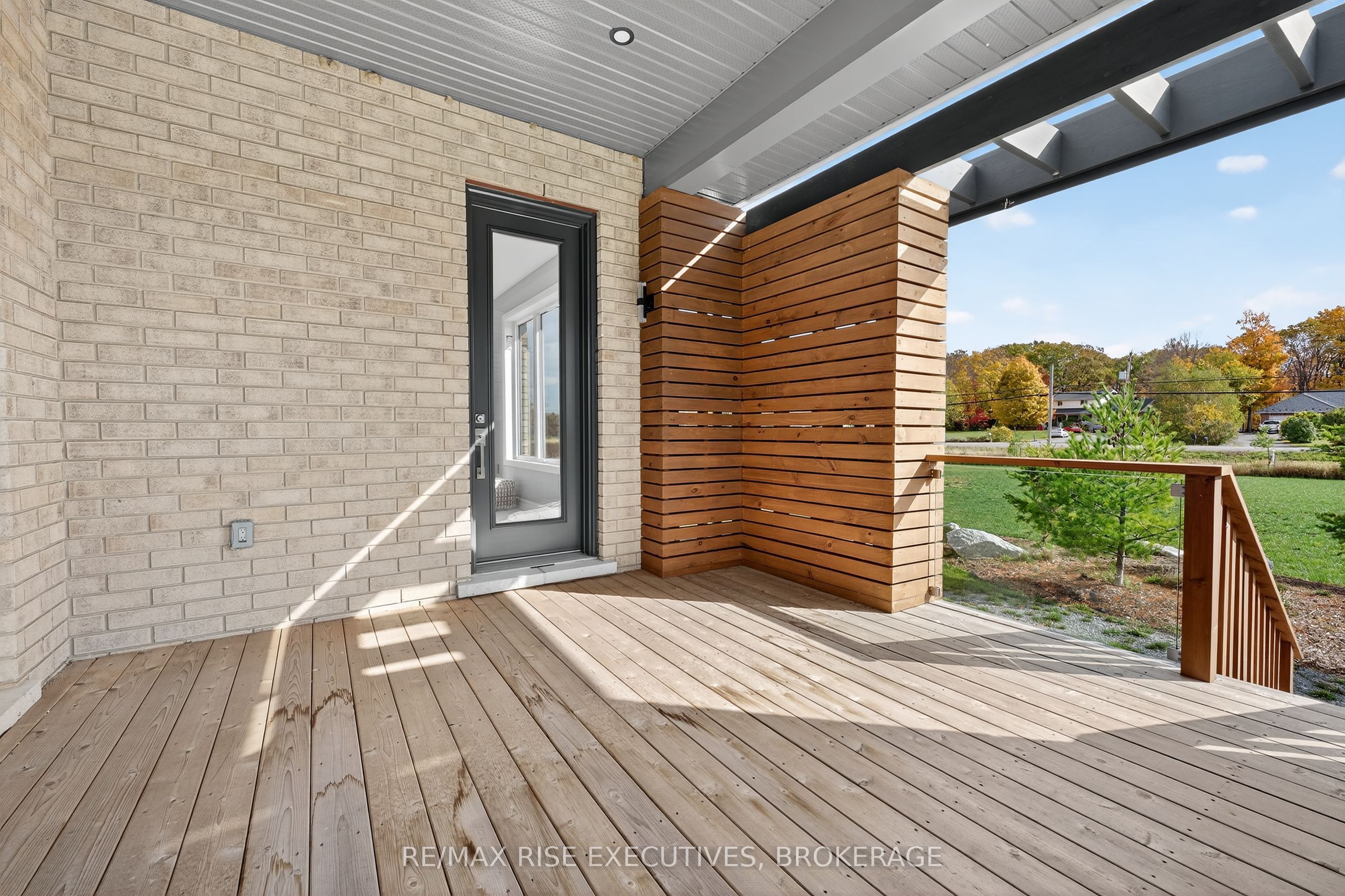 158 Summerside Drive Property Photo 31