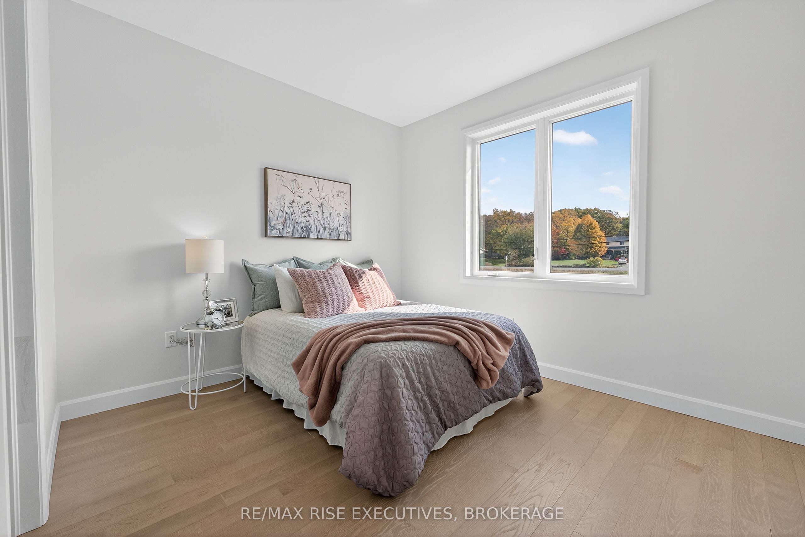 158 Summerside Drive Property Photo 35