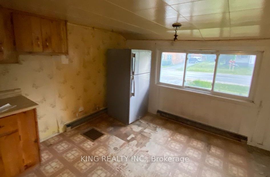 201 Third Avenue Property Photo 7
