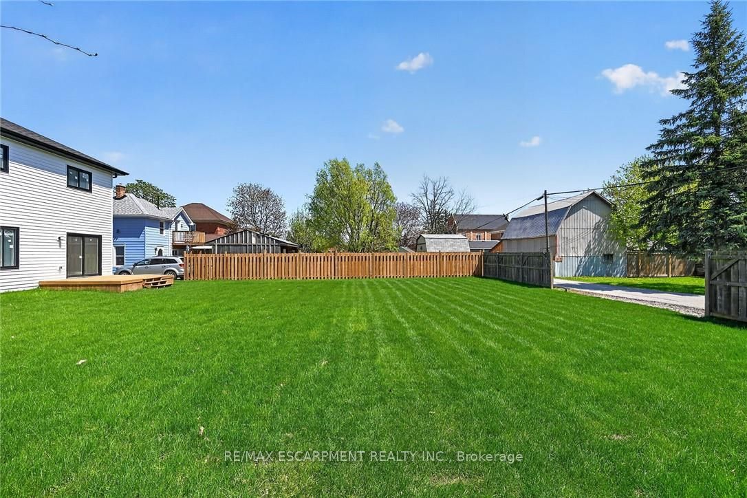 45 A Howard Street Property Photo 6