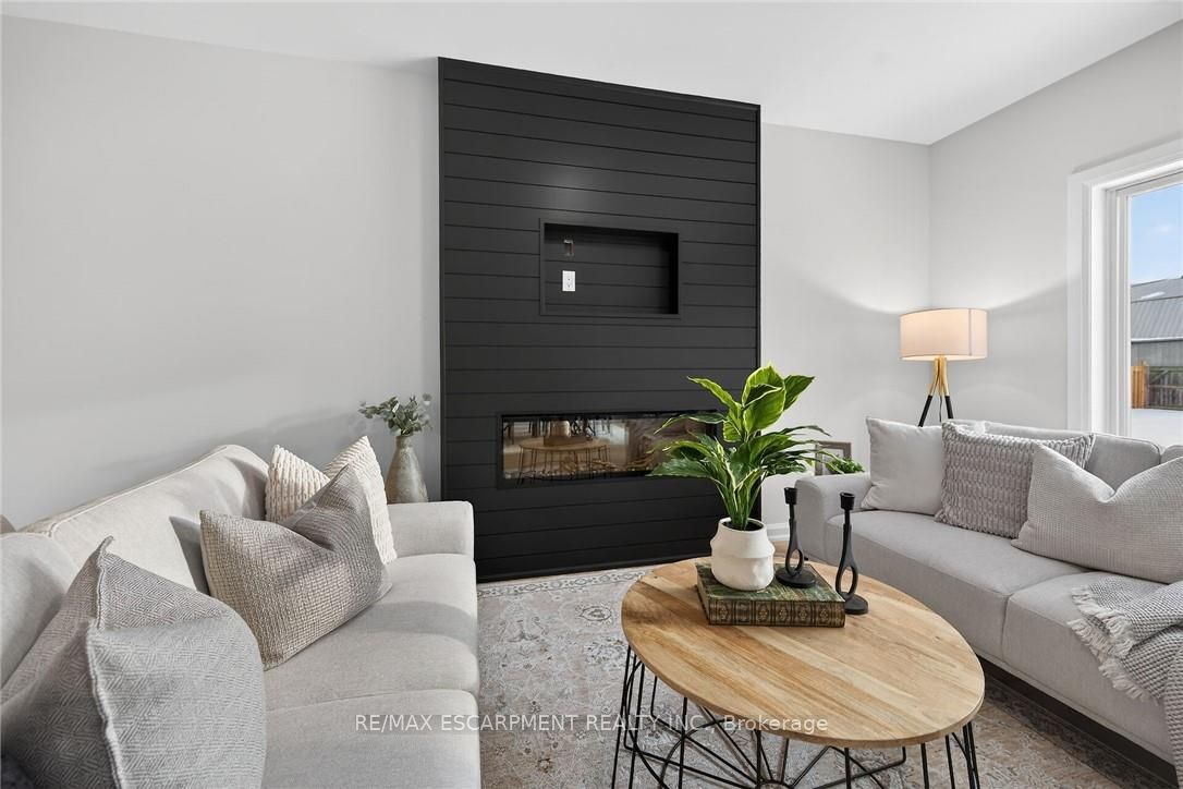 45 B Howard Street Property Photo 17