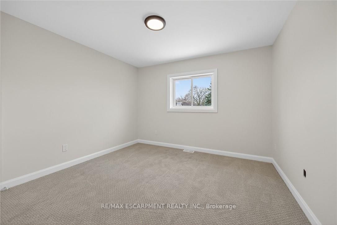 45 B Howard Street Property Photo 25