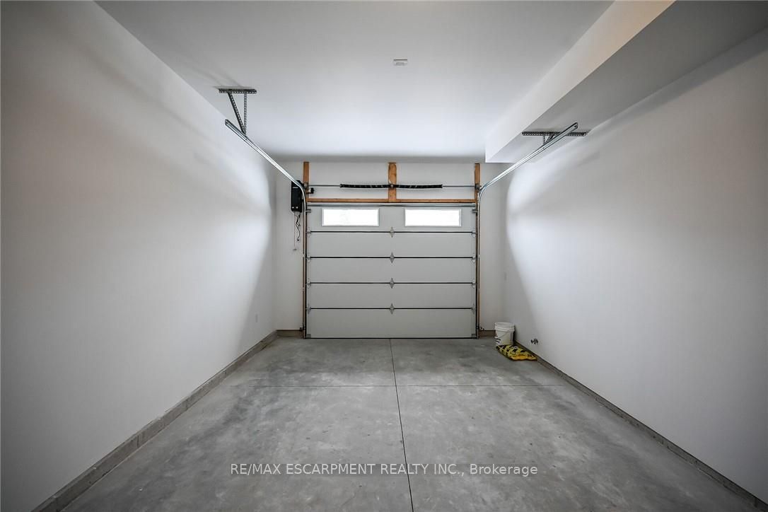 45 B Howard Street Property Photo 32