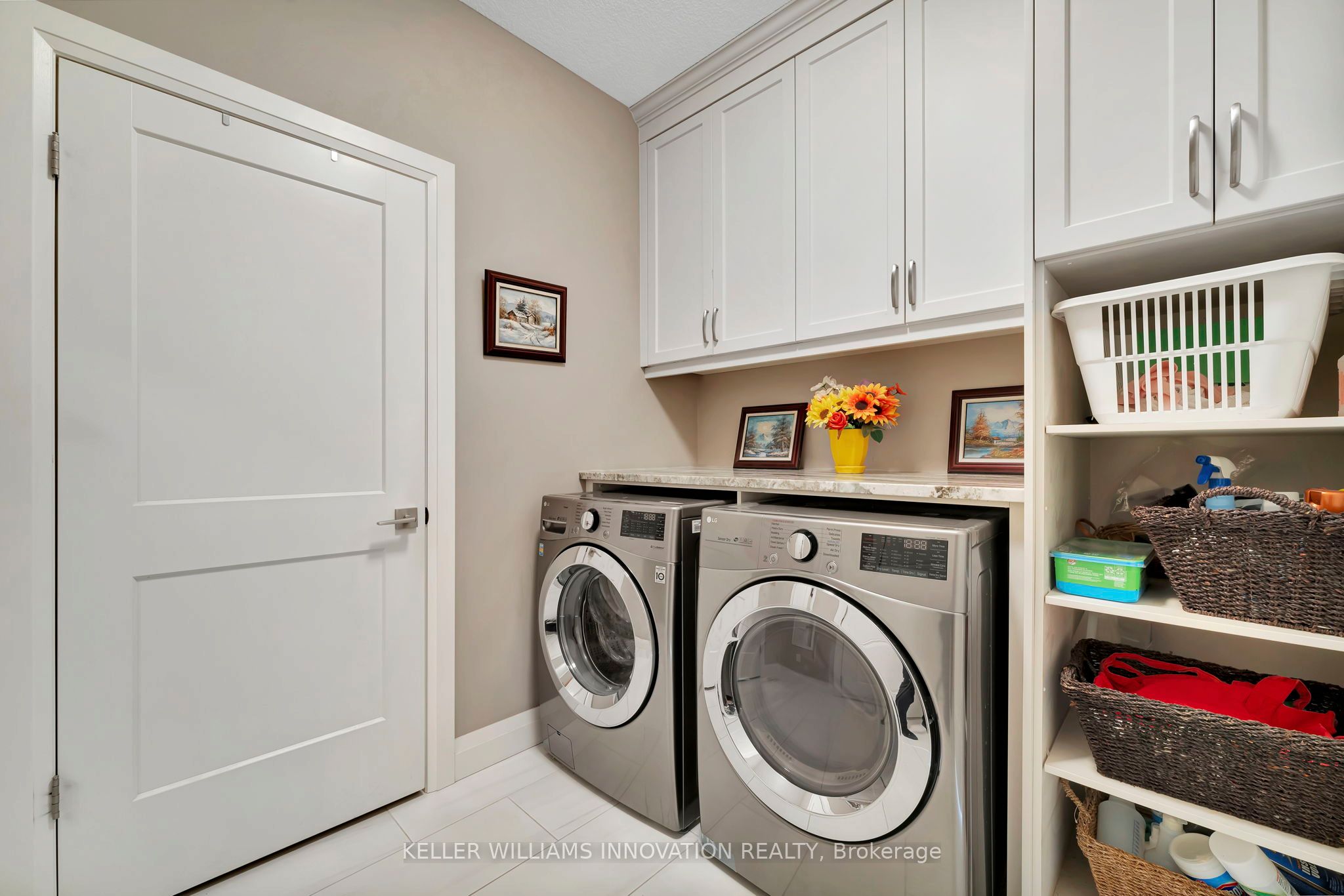 107 Forbes Crescent Property Photo 11