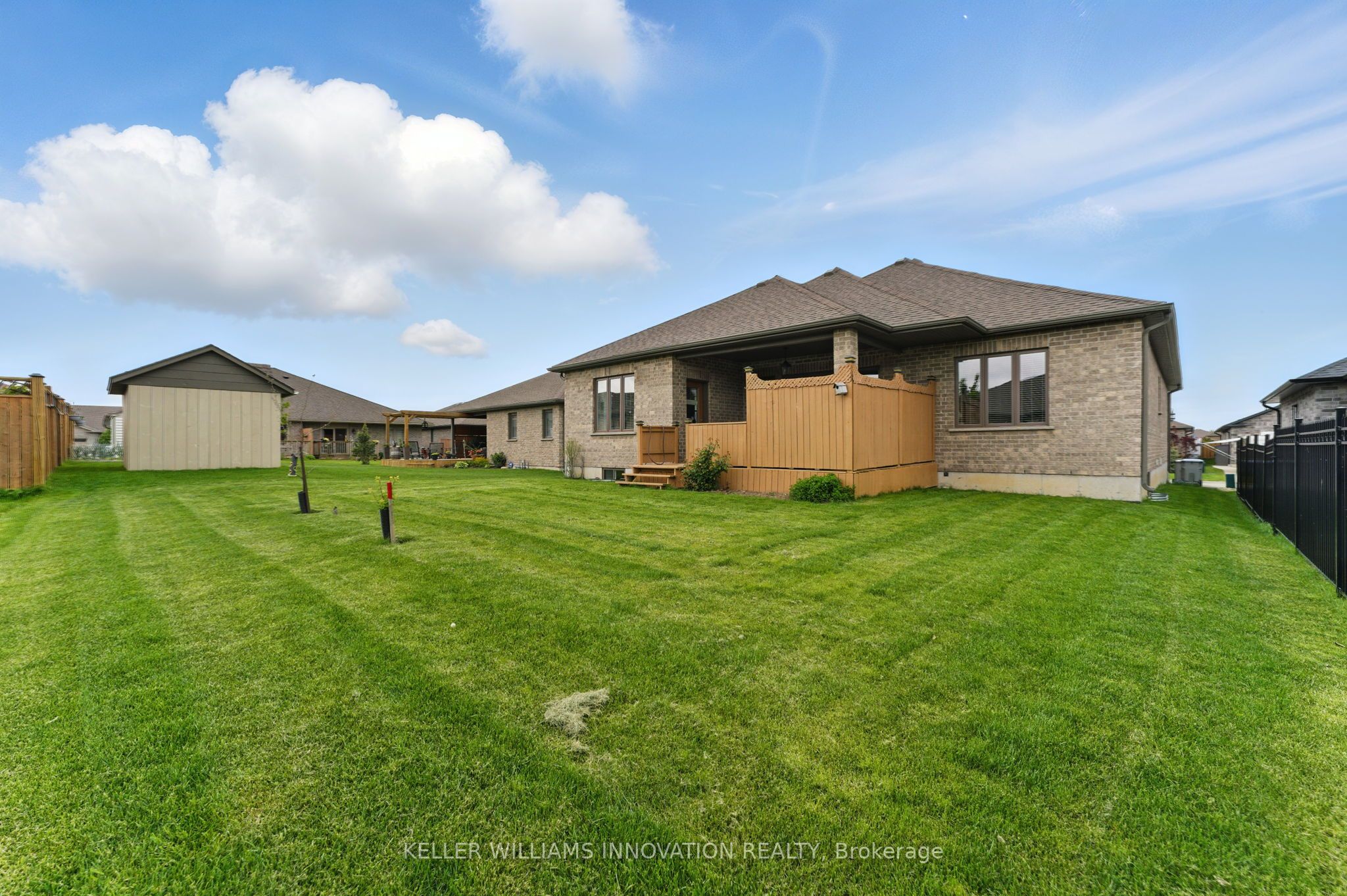 107 Forbes Crescent Property Photo 31