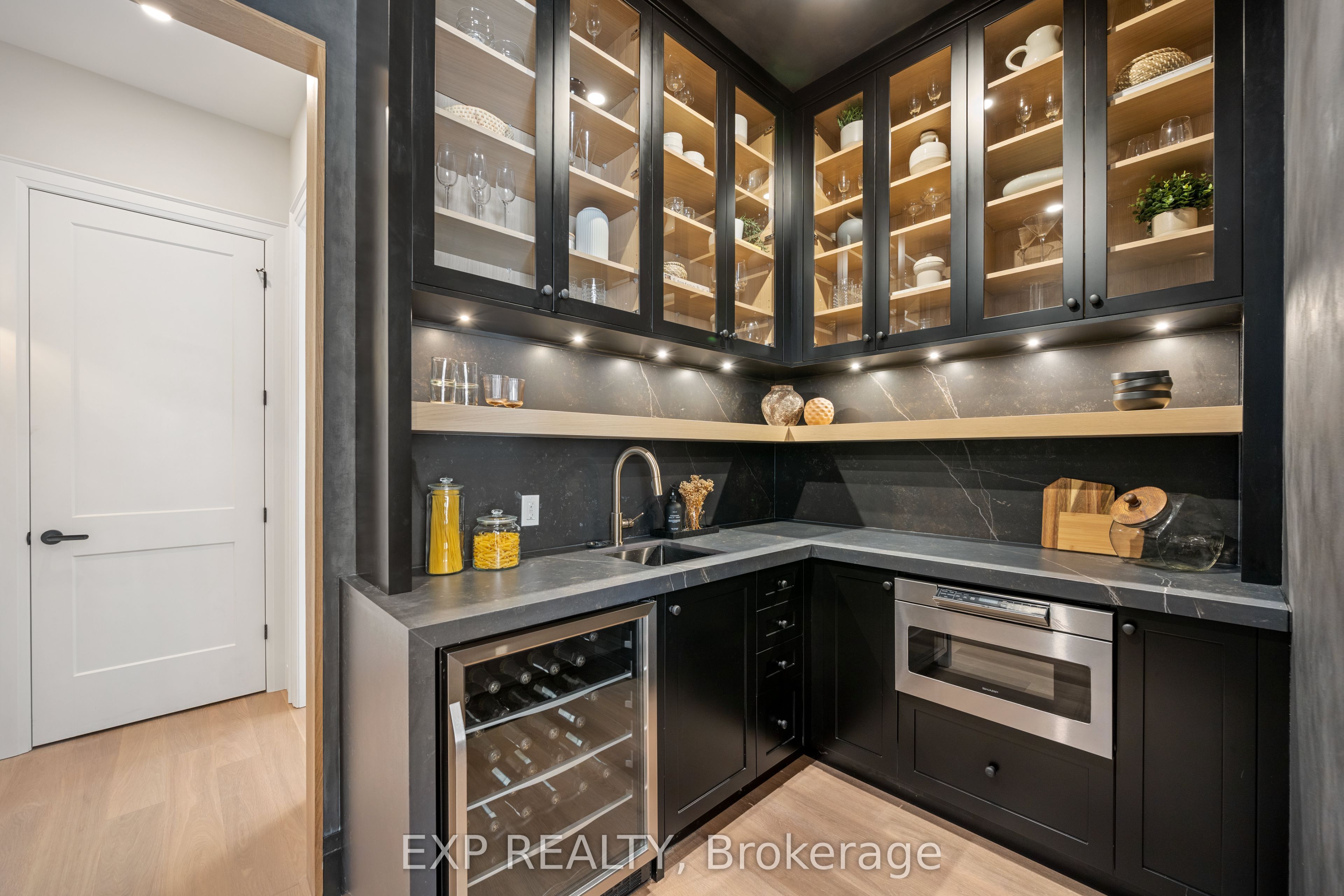 7 Sullivan Street Property Photo 15