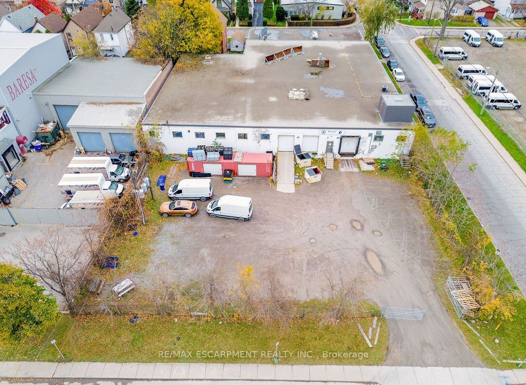 42 Niagara Street Property Photo 42