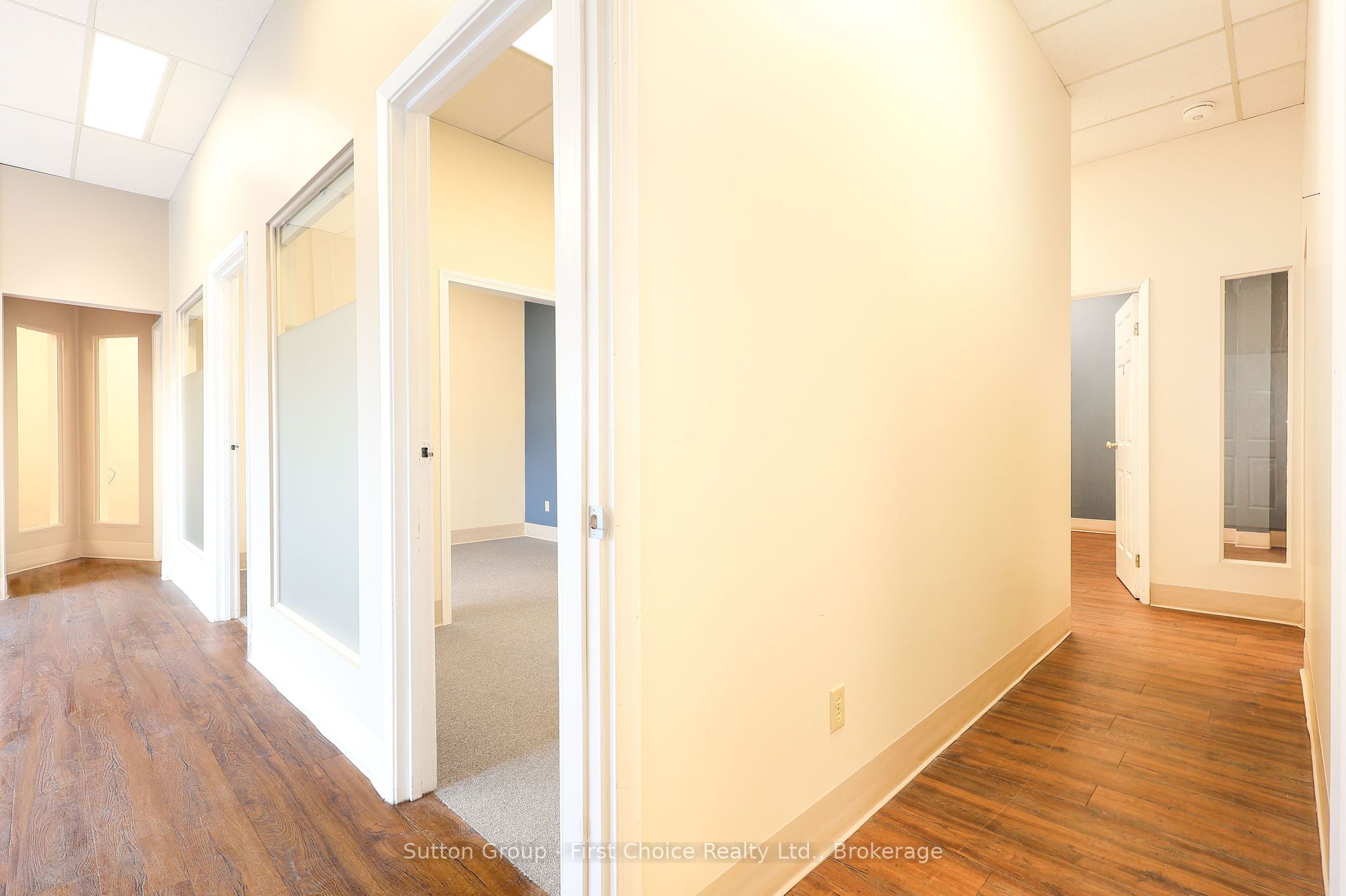 544 Huron Street Property Photo 7