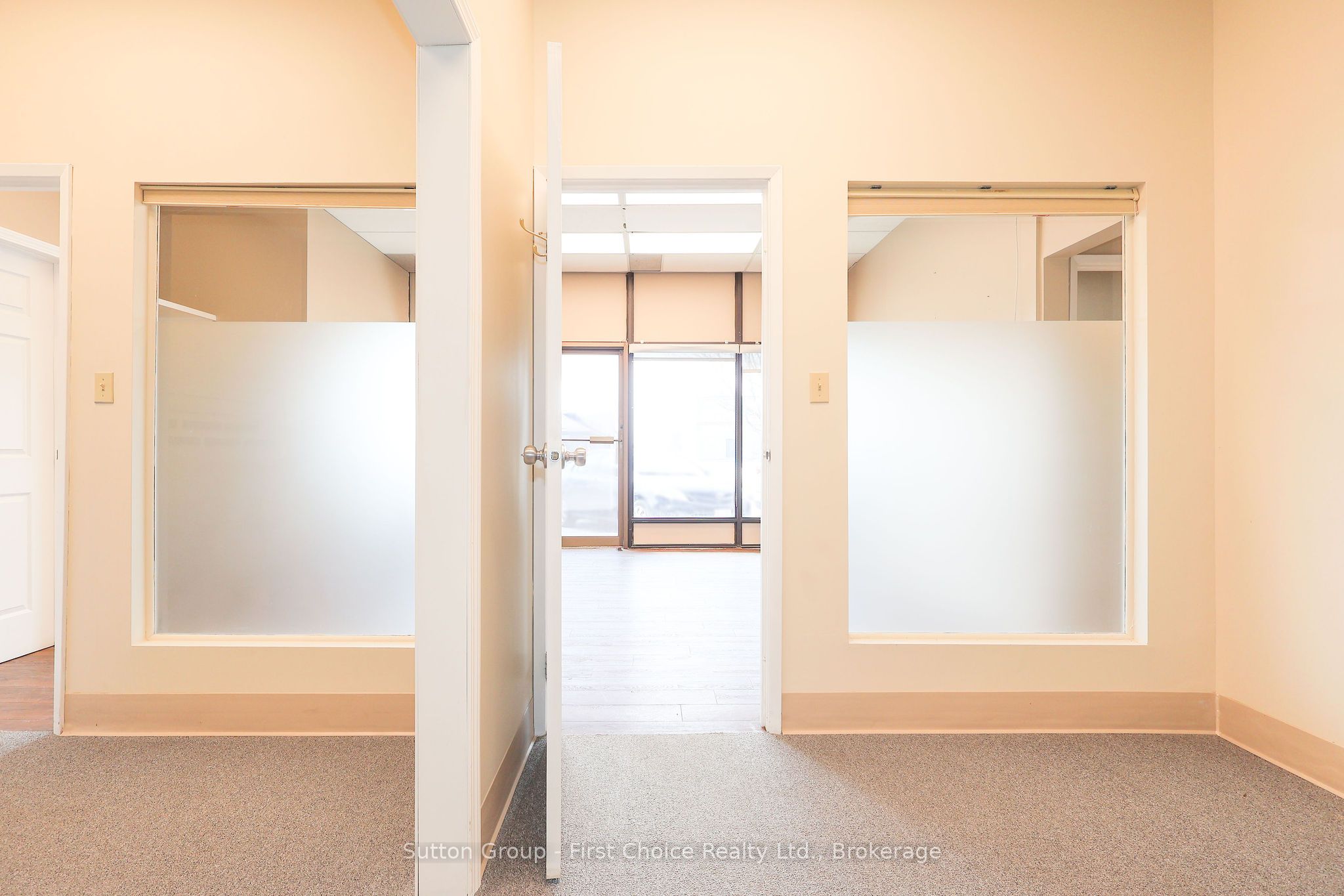 544 Huron Street Property Photo 8