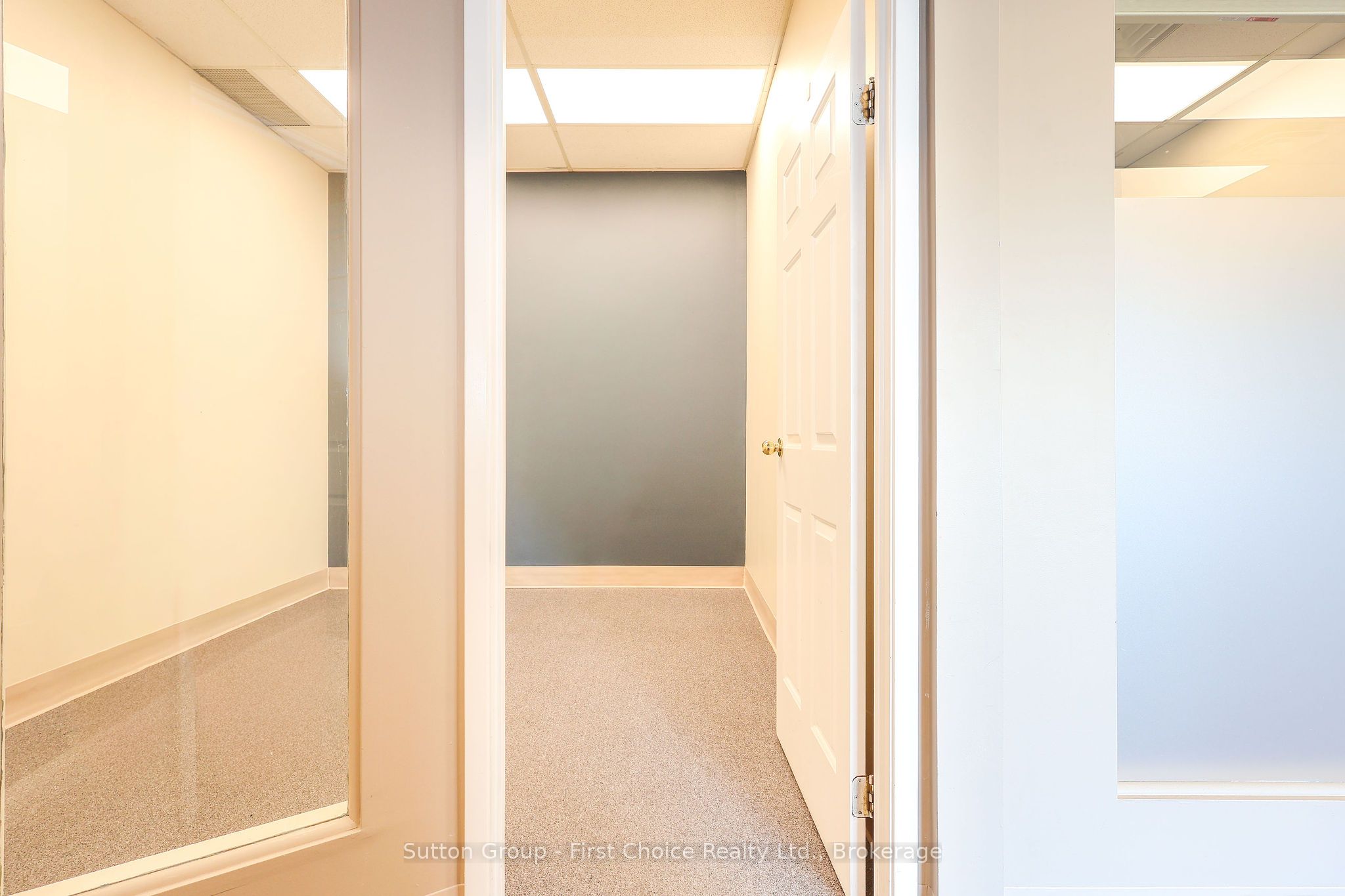 544 Huron Street Property Photo 16