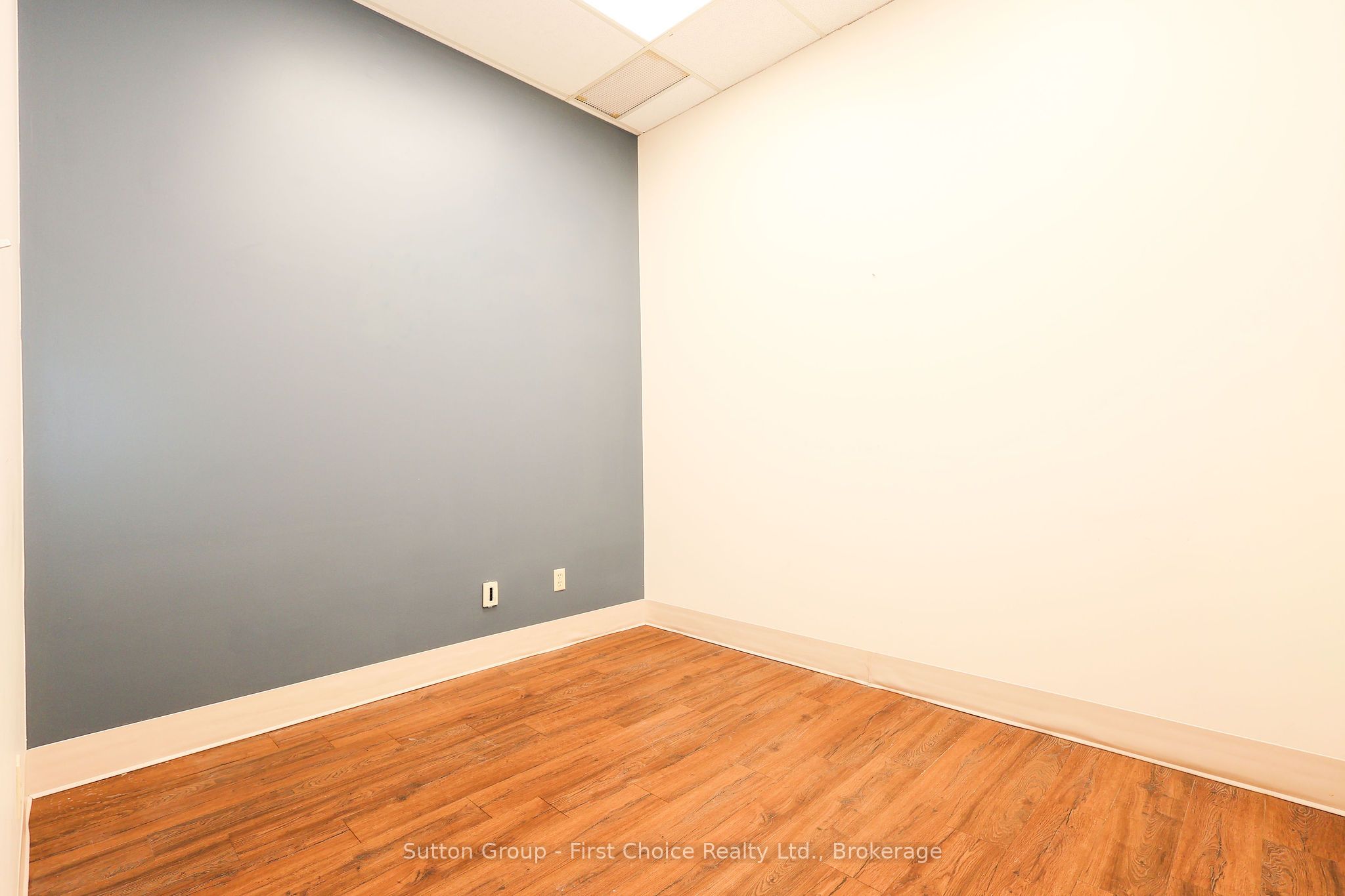 544 Huron Street Property Photo 19