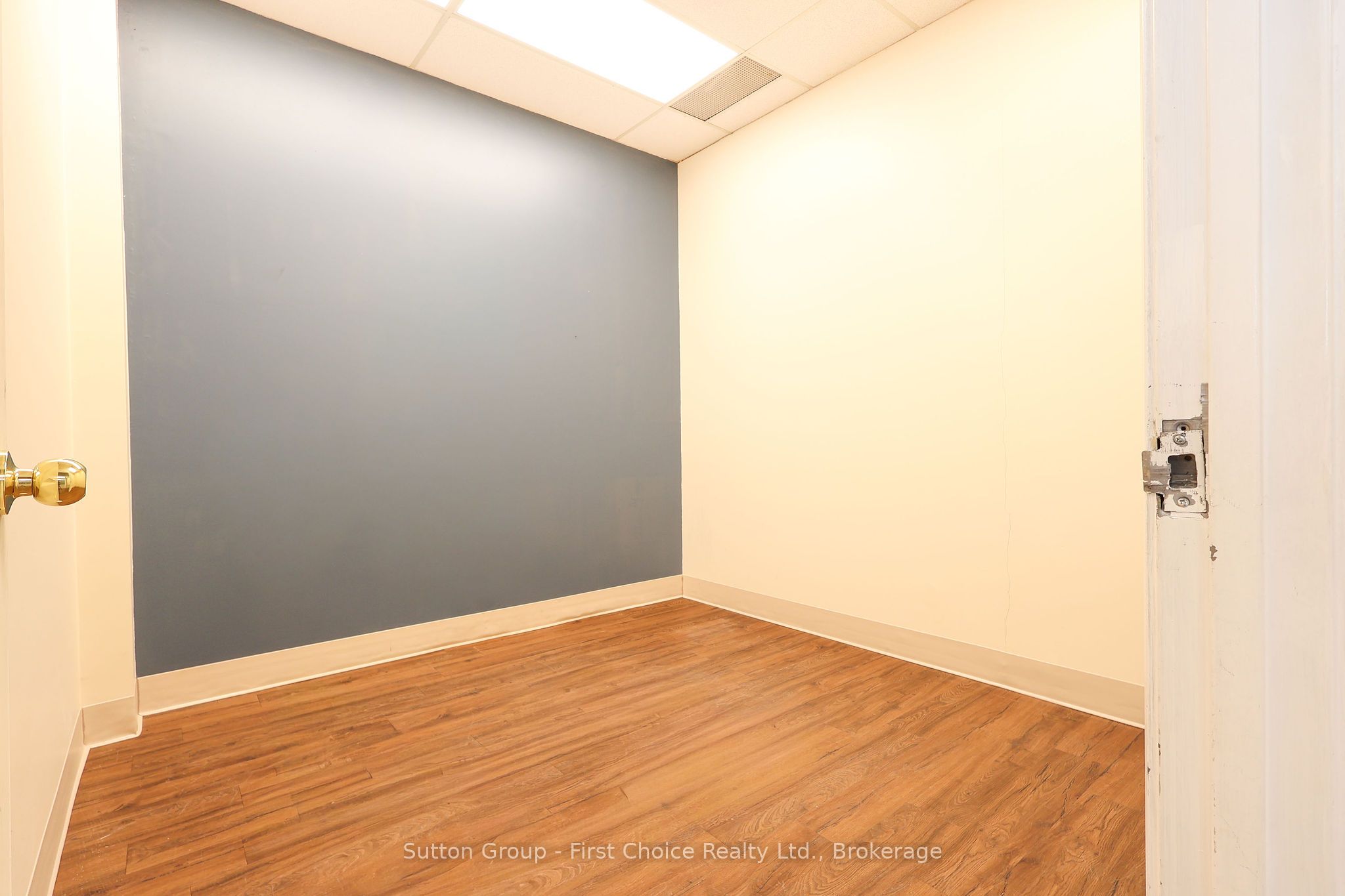 544 Huron Street Property Photo 21