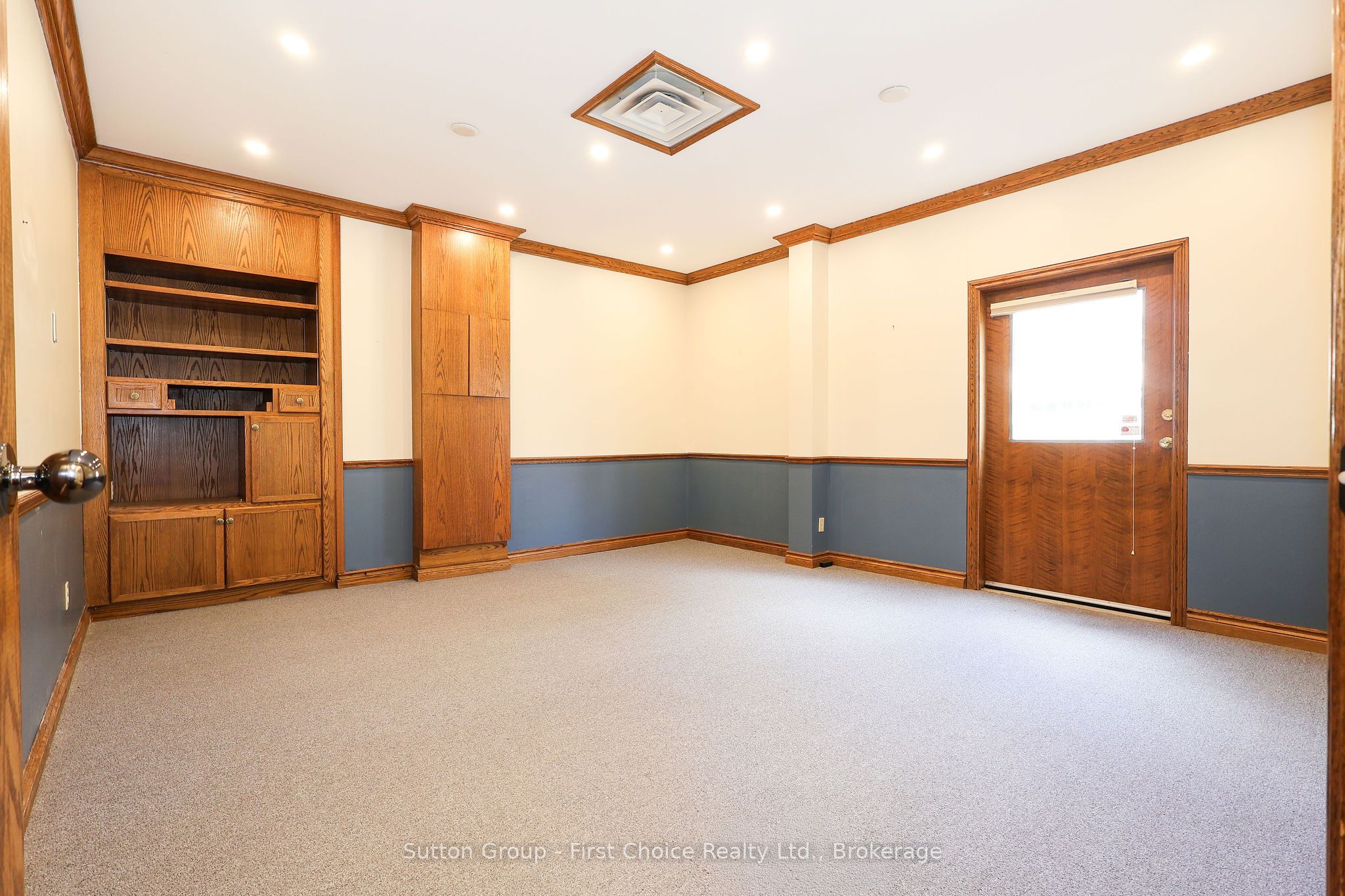 544 Huron Street Property Photo 27