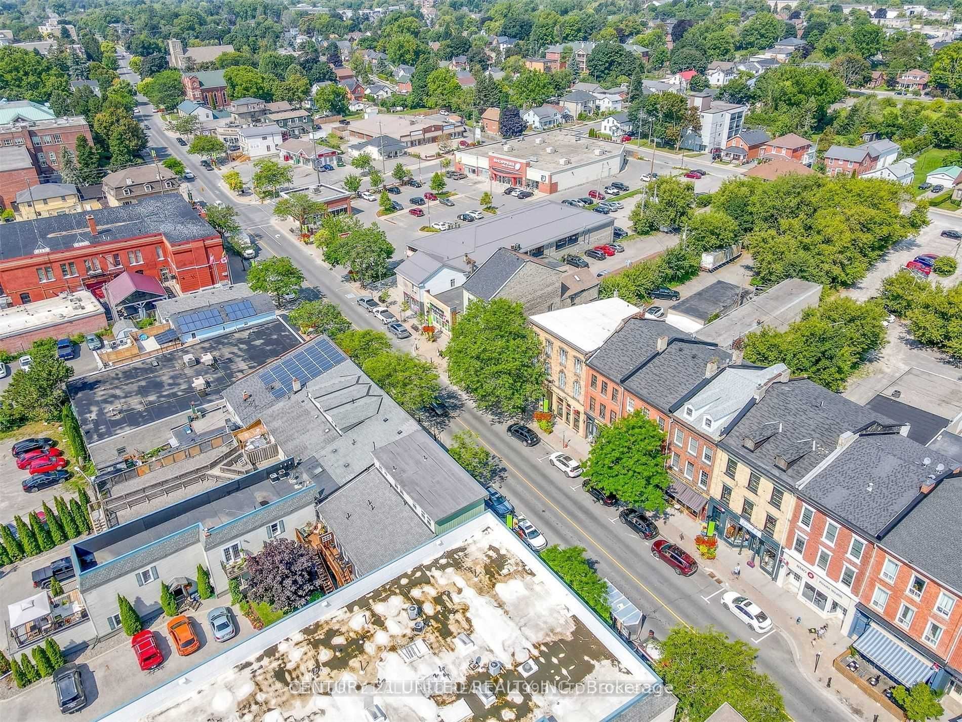 84 King Street W A Property Photo 15