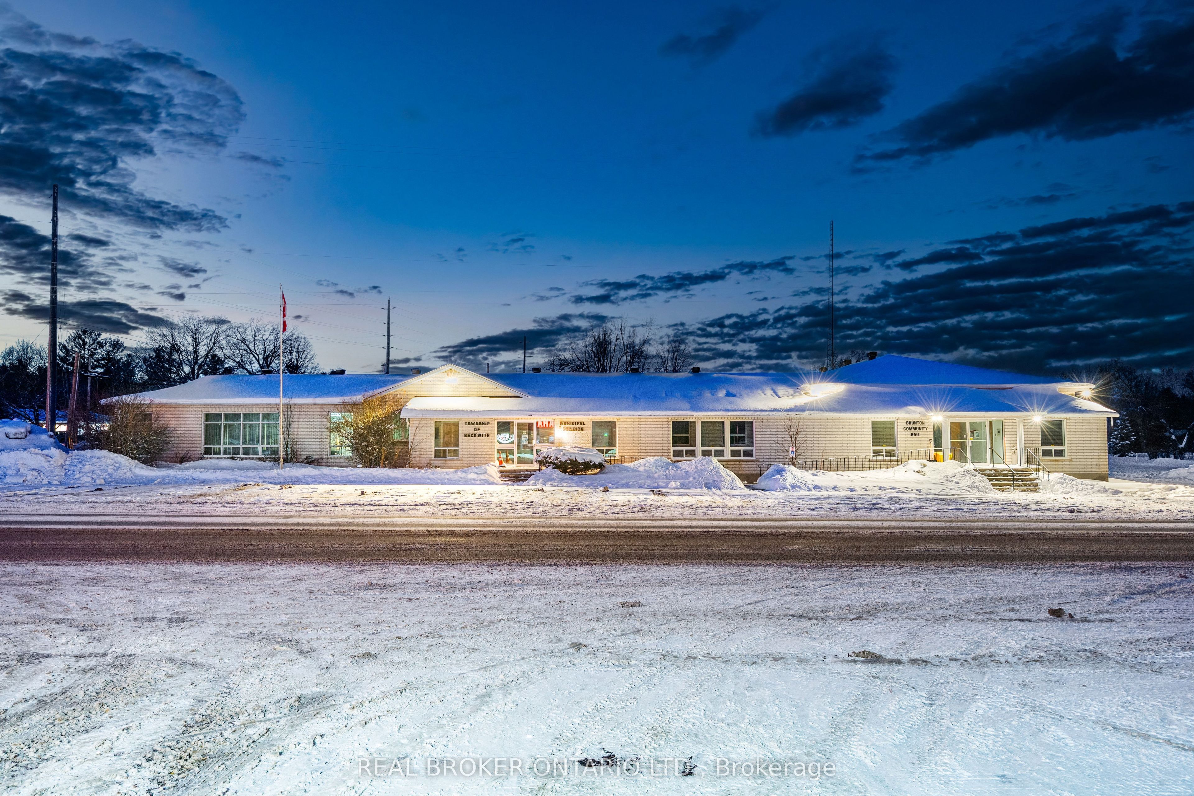 1702 9th Line Beckwith Line Property Photo 1