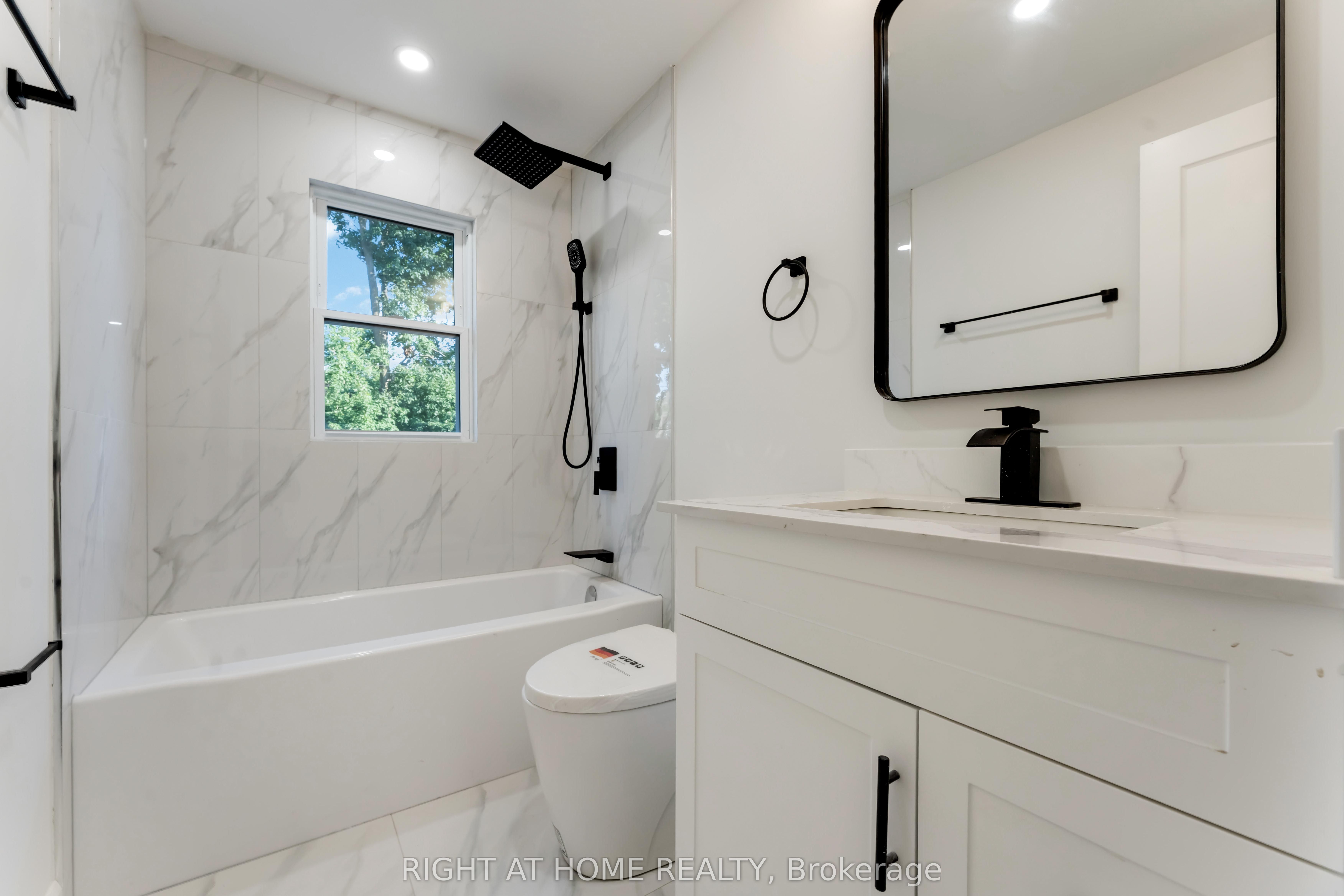 2700 Priscilla Street Property Photo 22