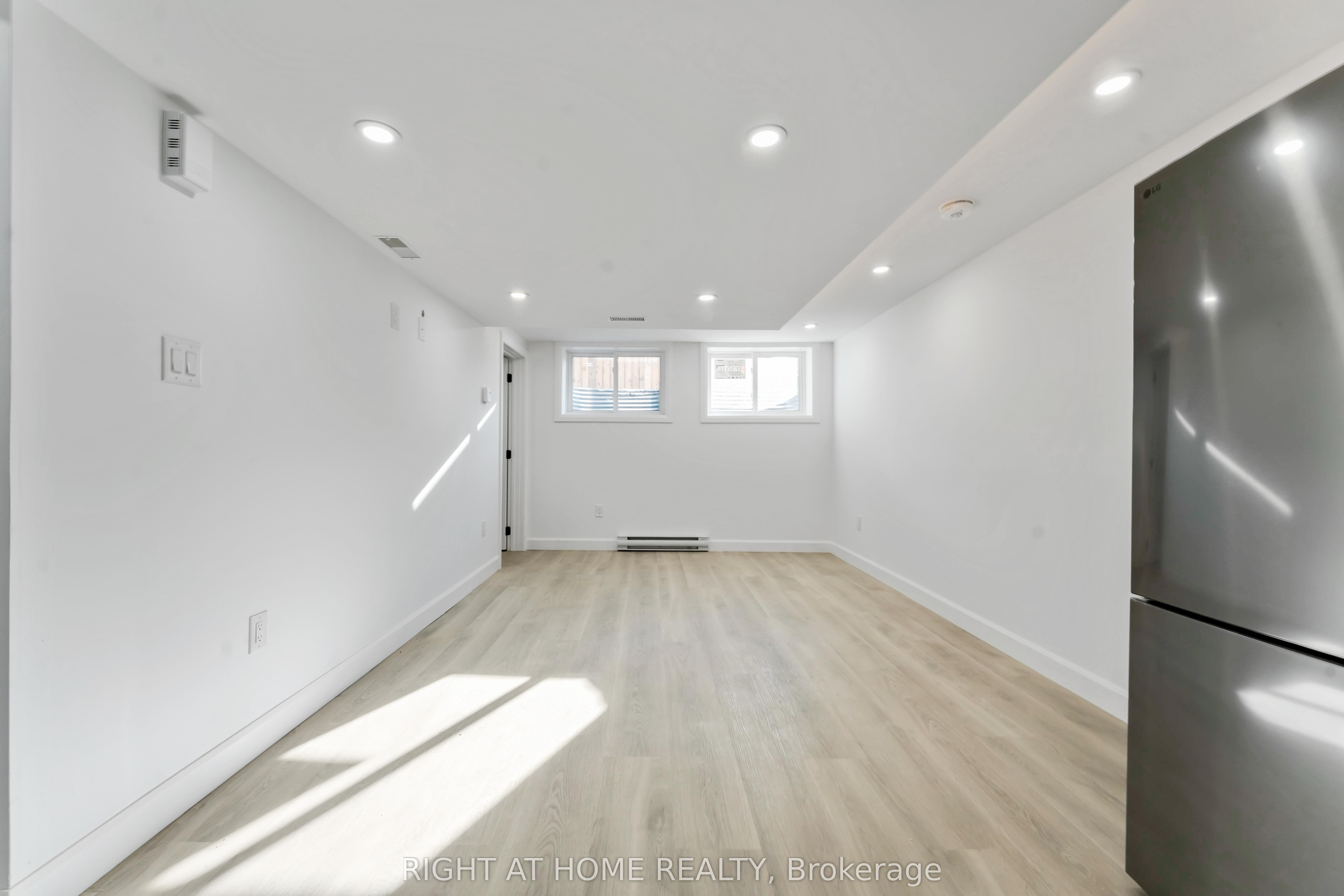 2700 Priscilla Street Property Photo 27