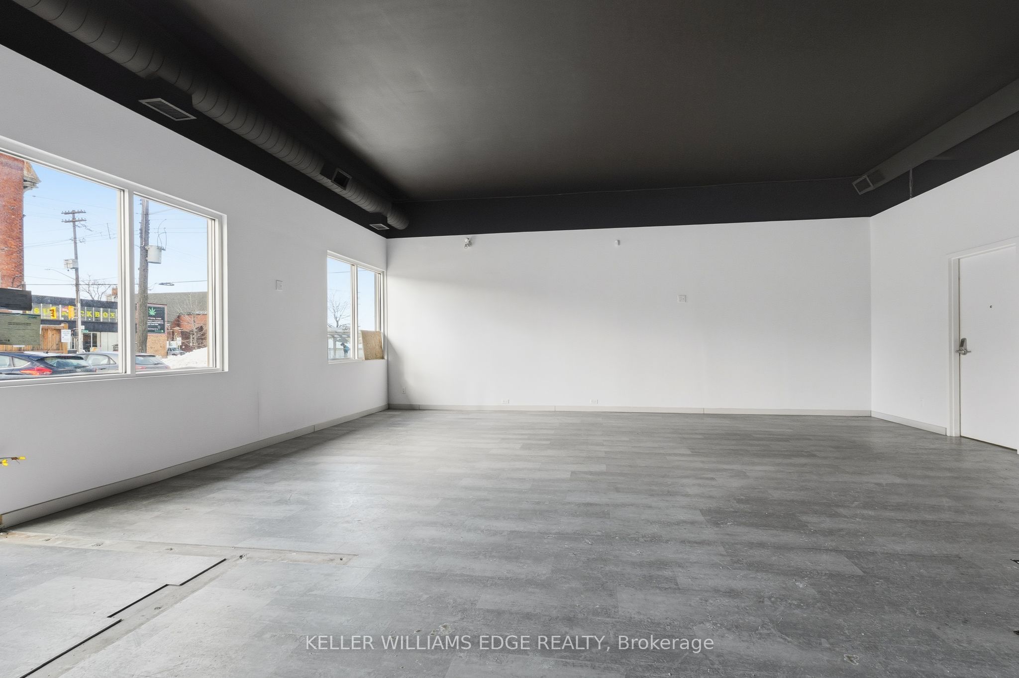 1096 Barton Street E Property Photo 15