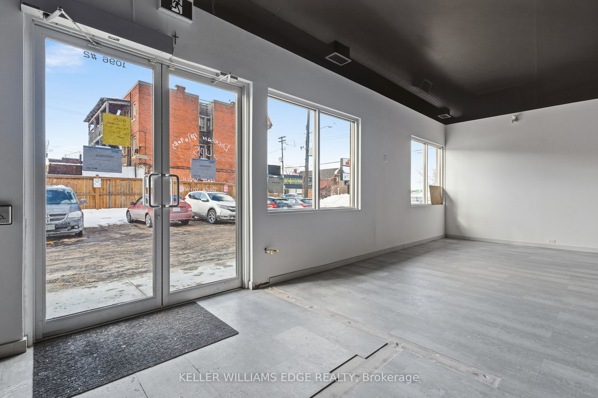 1096 Barton Street E Property Photo 25
