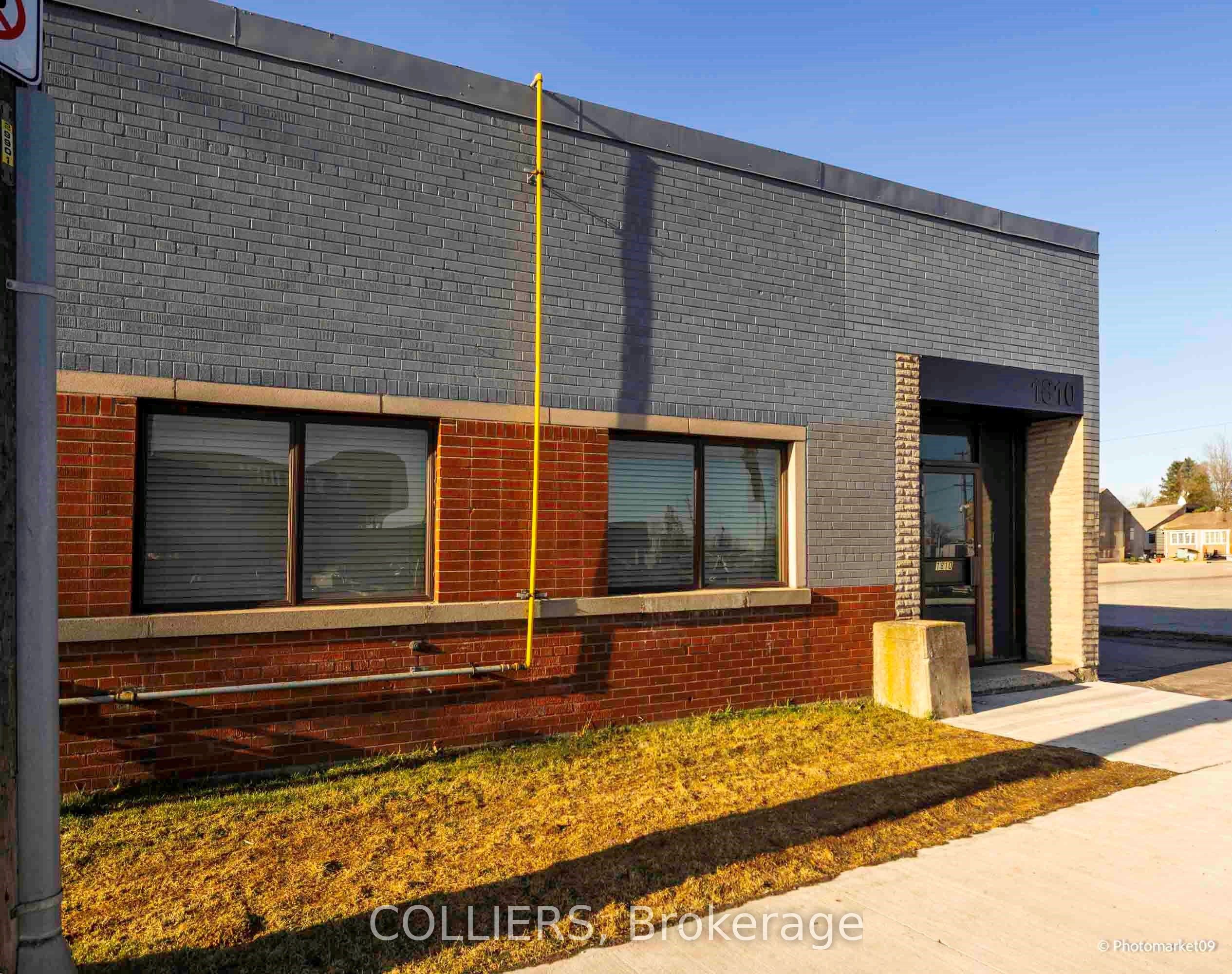 1810 Barton Street E Property Photo 2