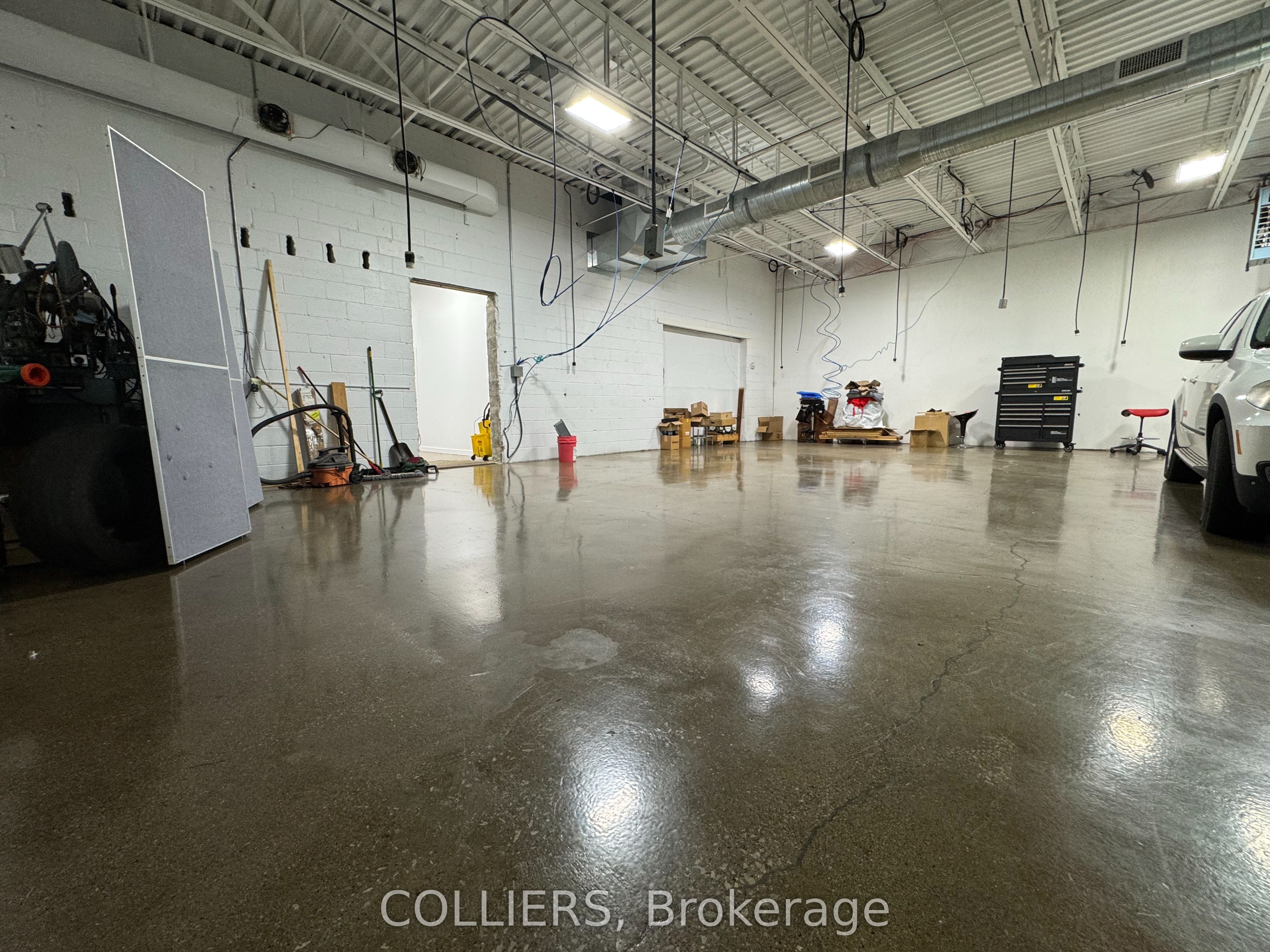 1810 Barton Street E Property Photo 7