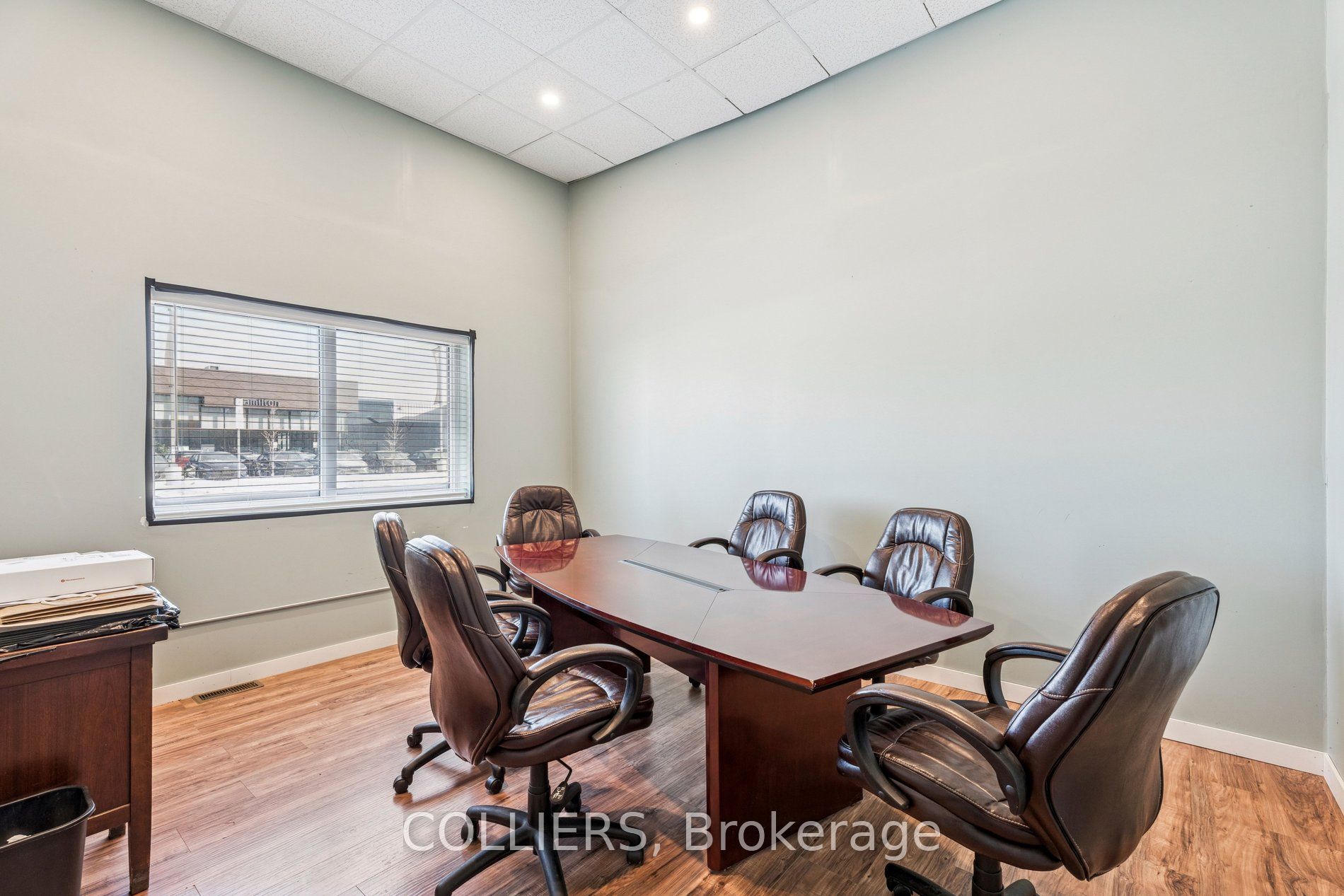1810 Barton Street E Property Photo 12