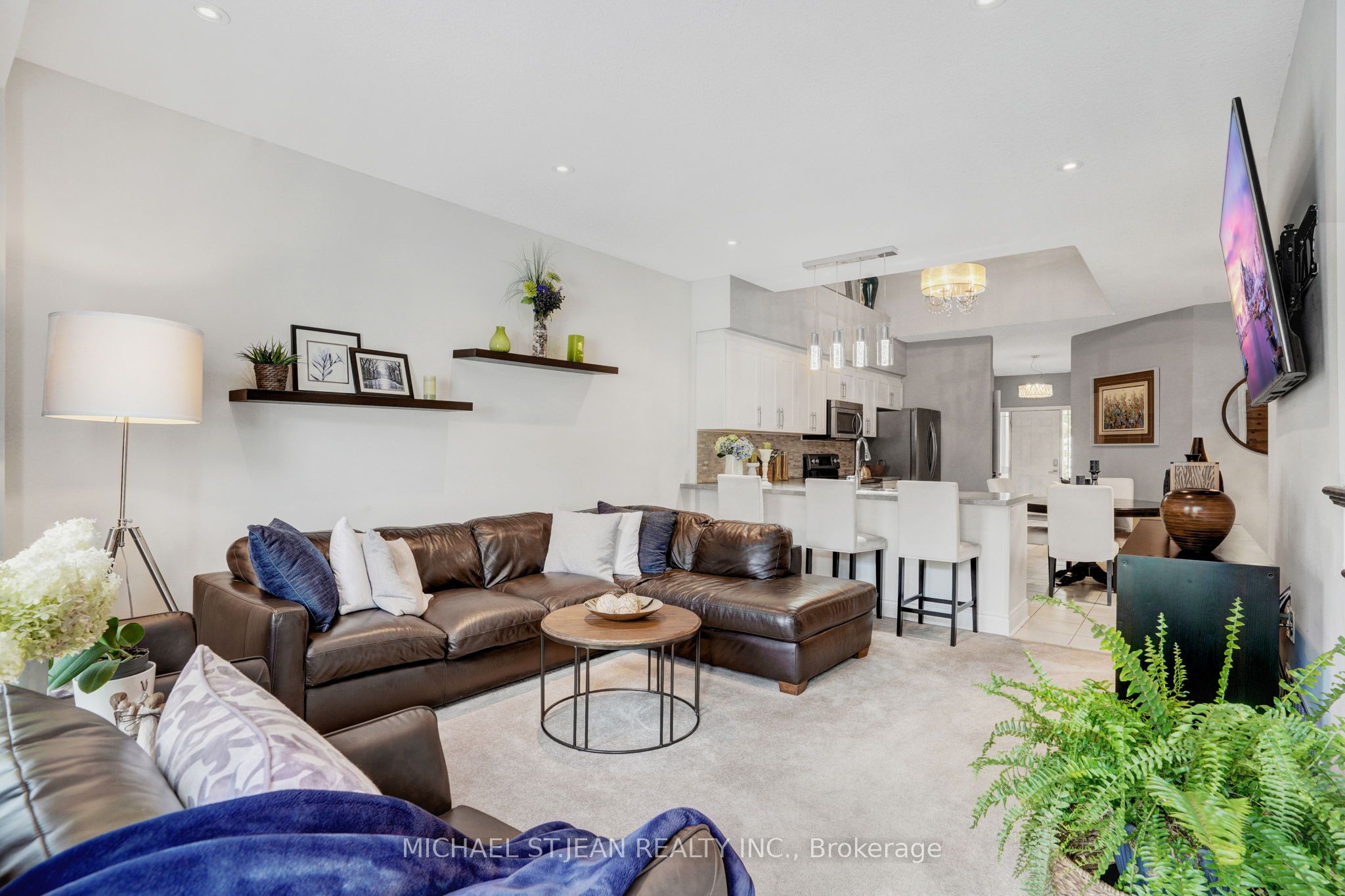 6 1/2 Kopperfield Lane Property Photo 9