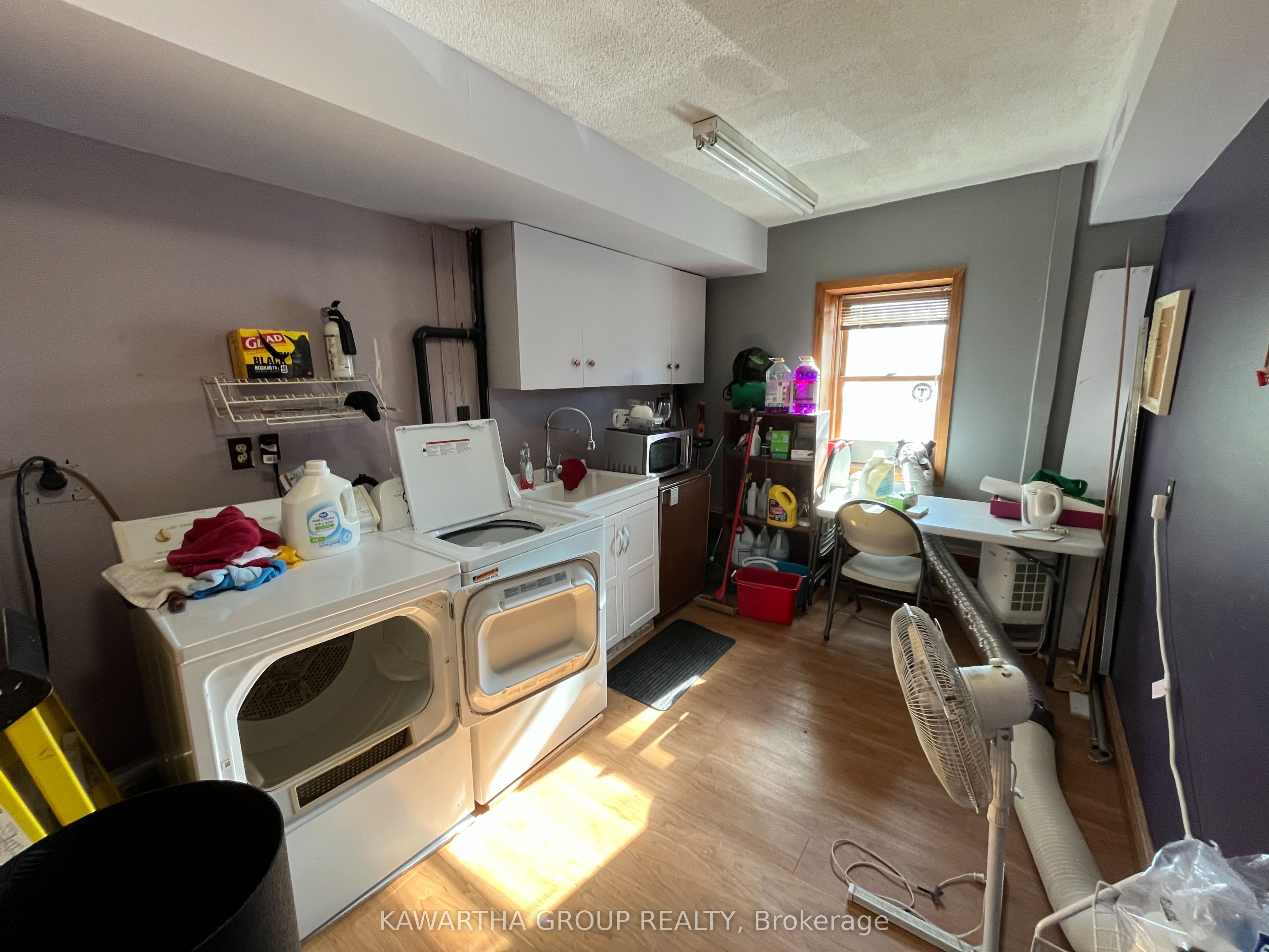 221 E Brock Street E Property Photo 8