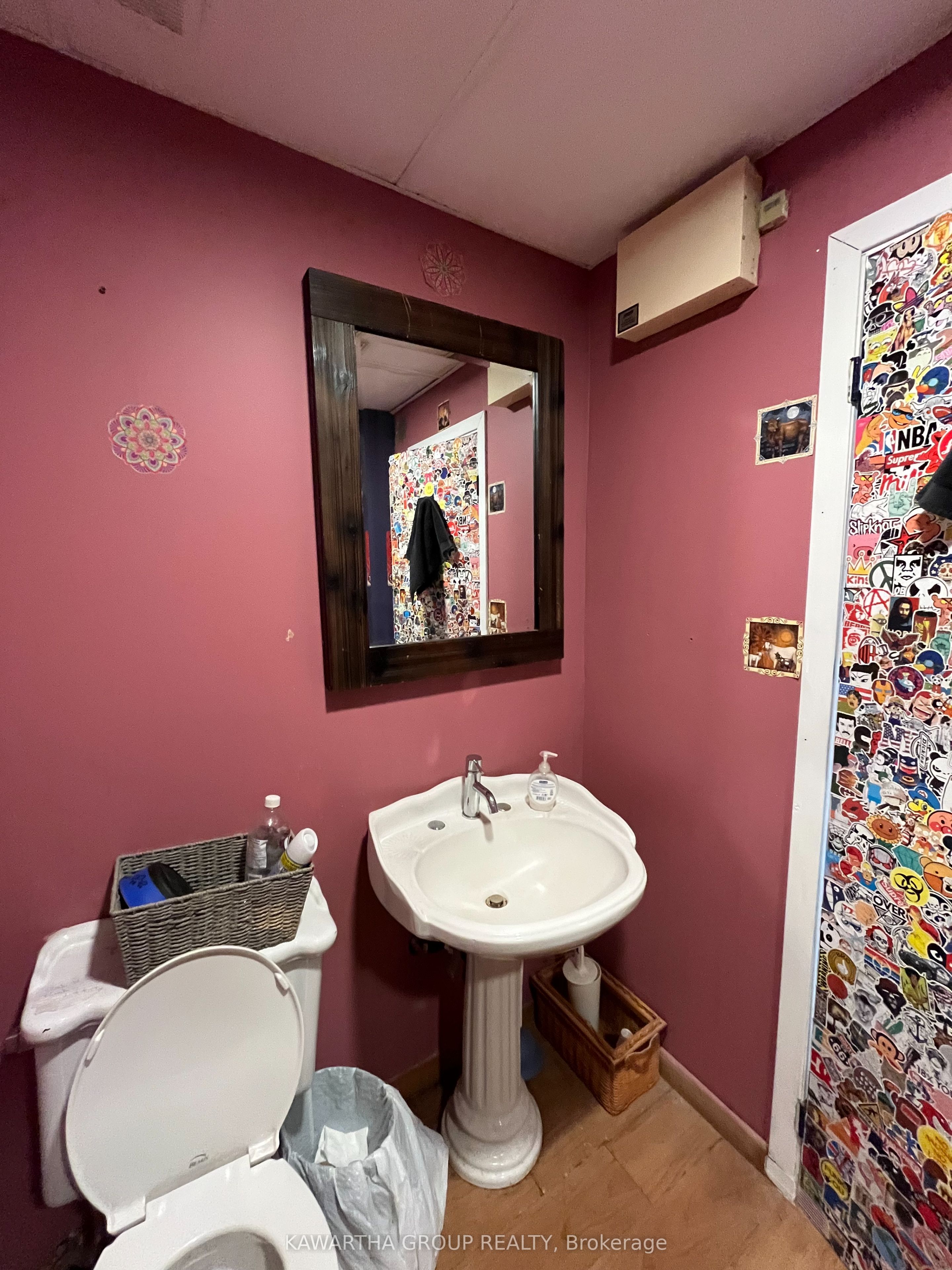 221 E Brock Street E Property Photo 10