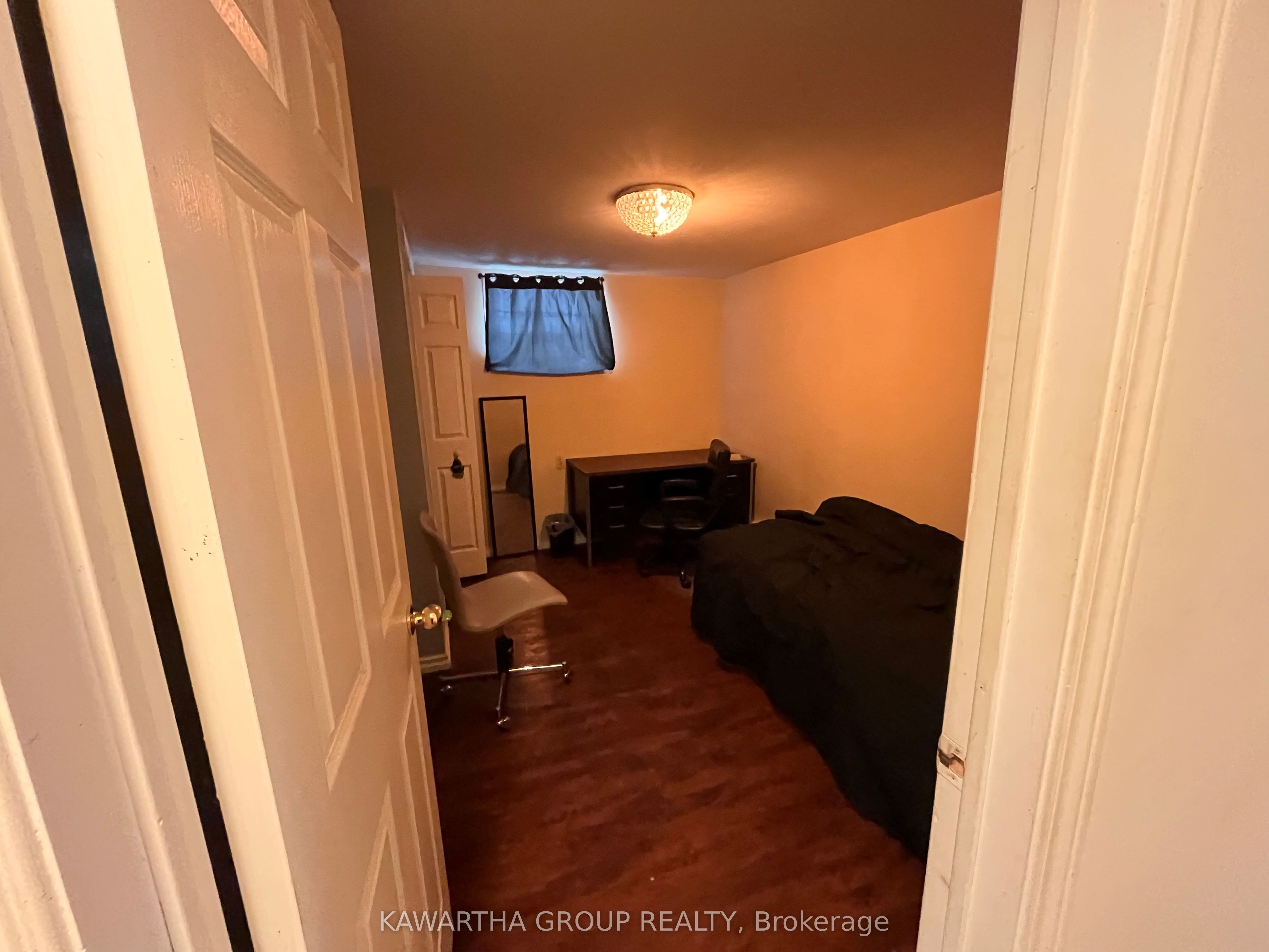 221 E Brock Street E Property Photo 15