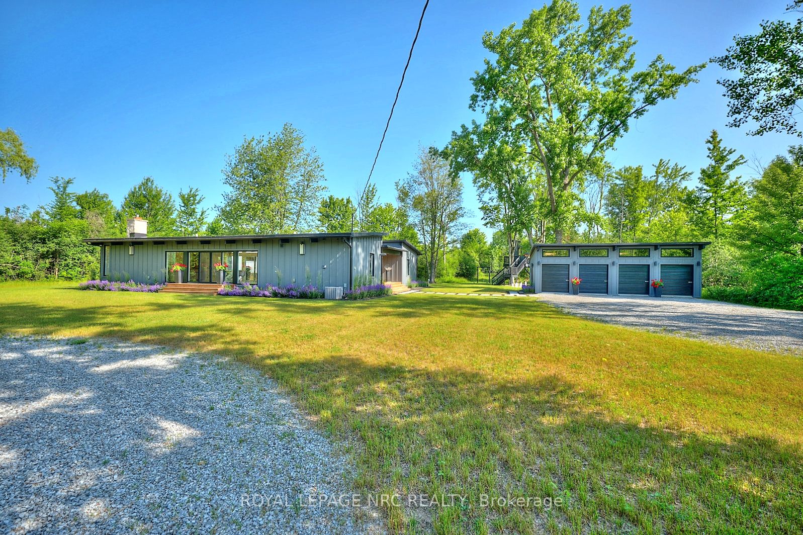 1904 Macdonald Drive Property Photo 3
