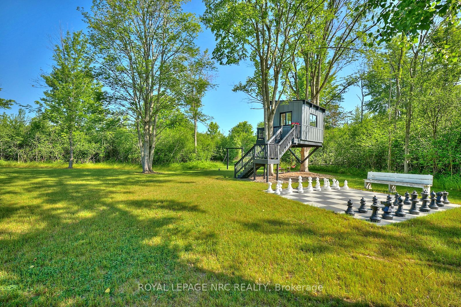 1904 Macdonald Drive Property Photo 42