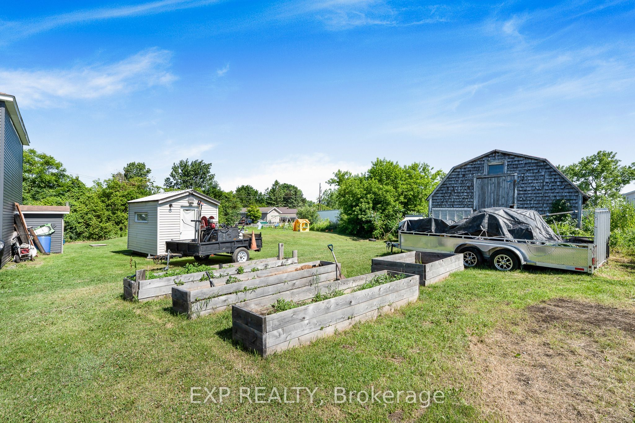 309-313 Front Road Property Photo 20