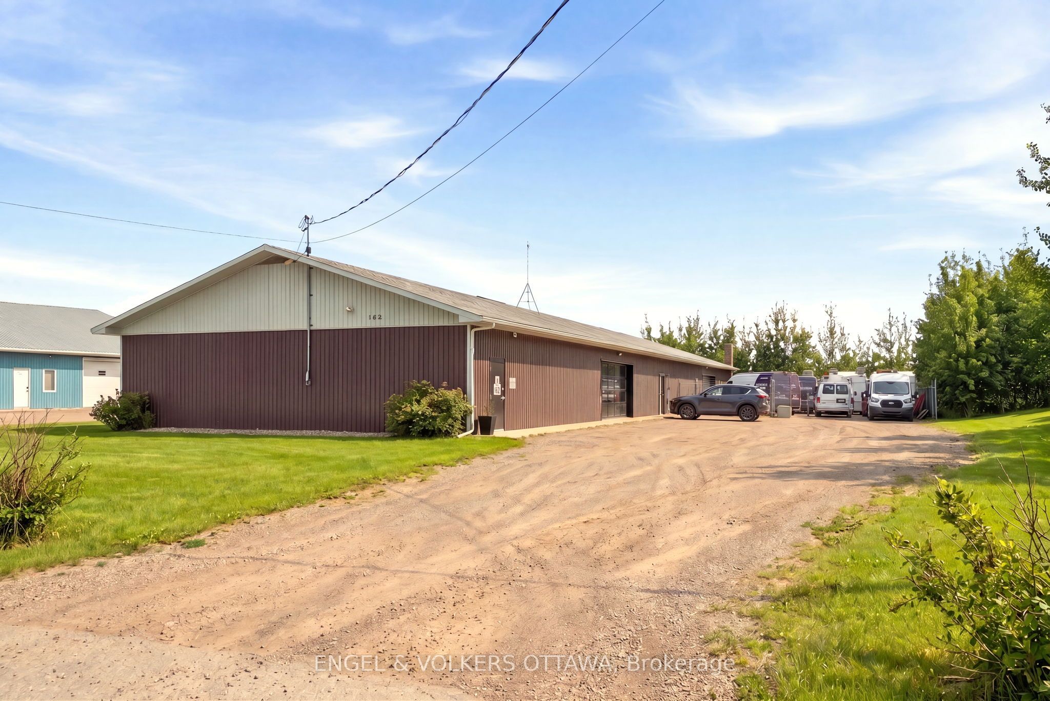 162 Wescar Lane Property Photo 1