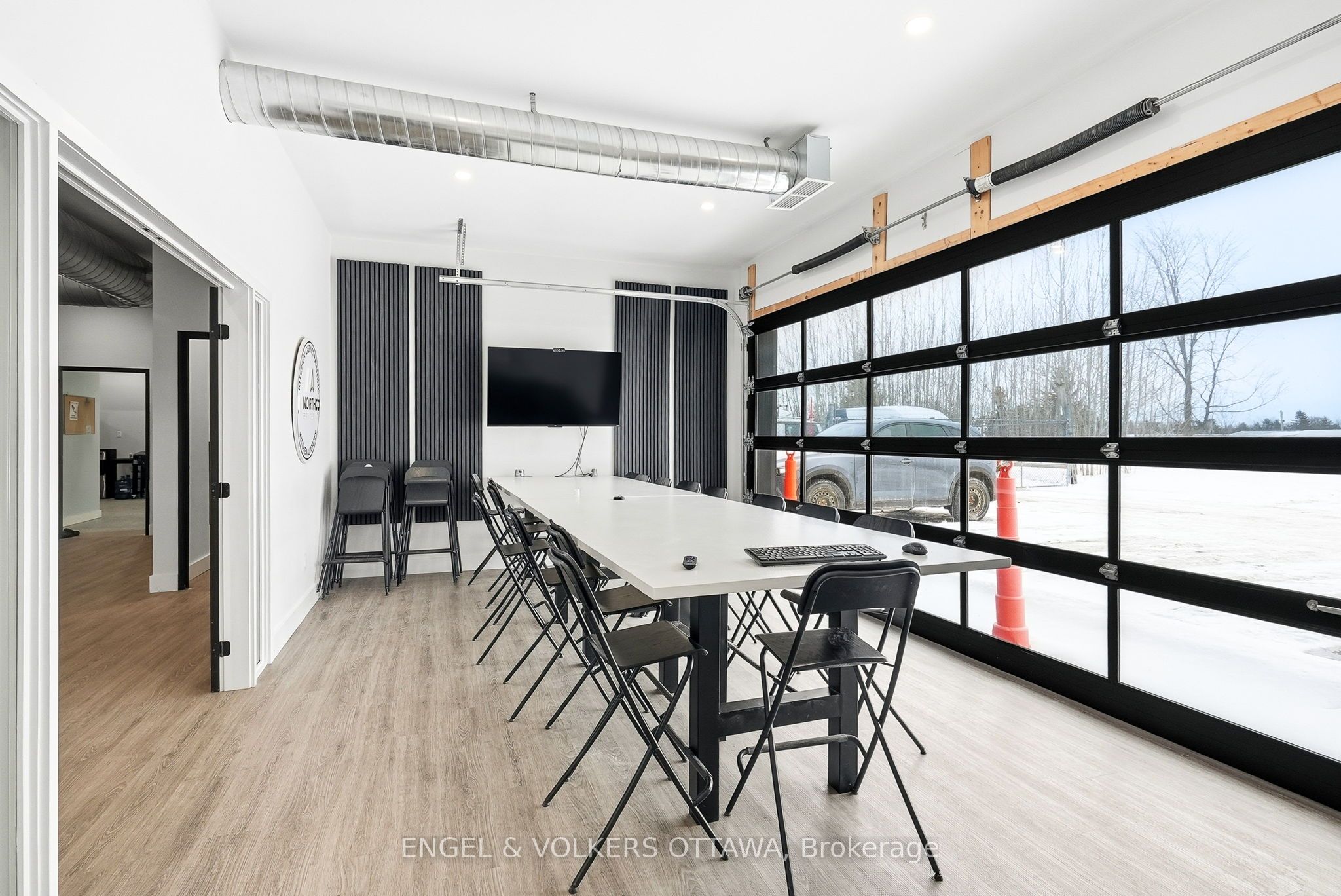 162 Wescar Lane Property Photo 10