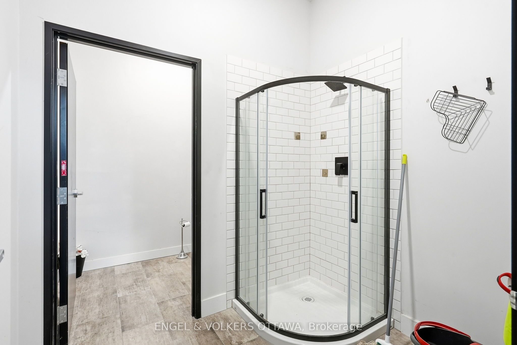 162 Wescar Lane Property Photo 18