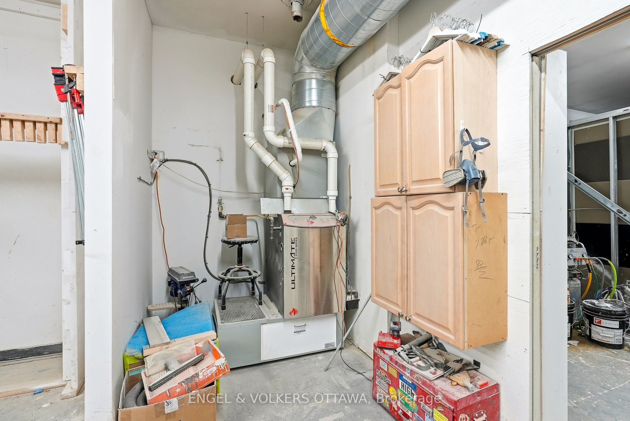 162 Wescar Lane Property Photo 24