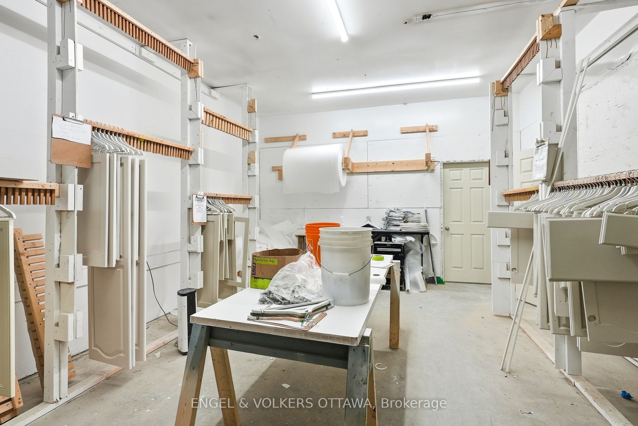 162 Wescar Lane Property Photo 30
