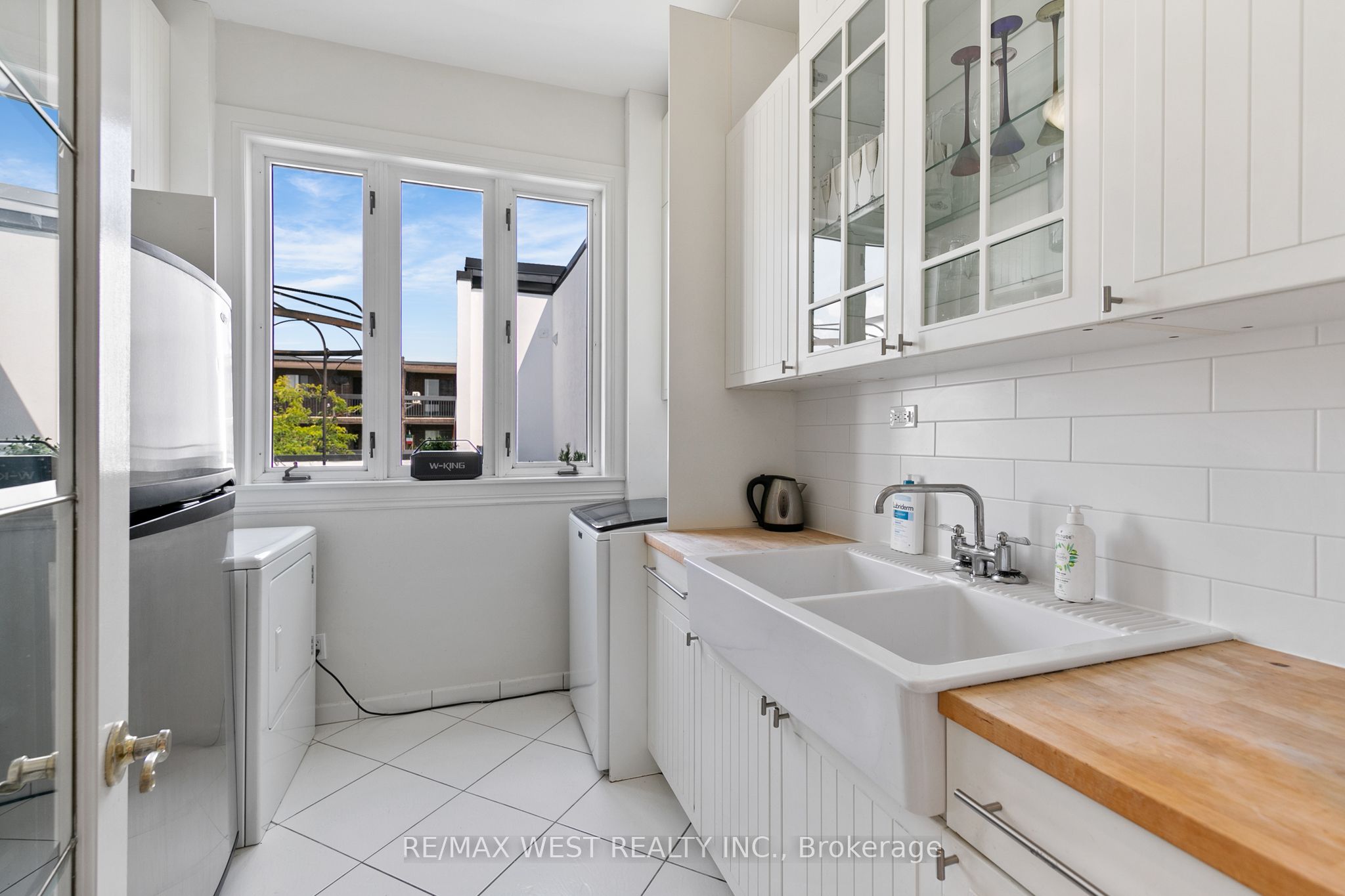 839 Erie Street E Property Photo 29