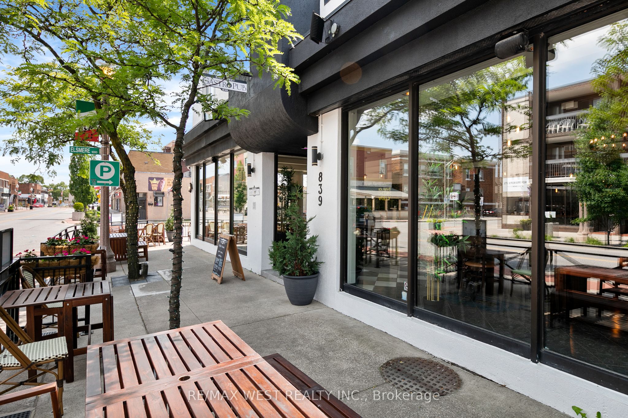 839 Erie Street E Property Photo 5