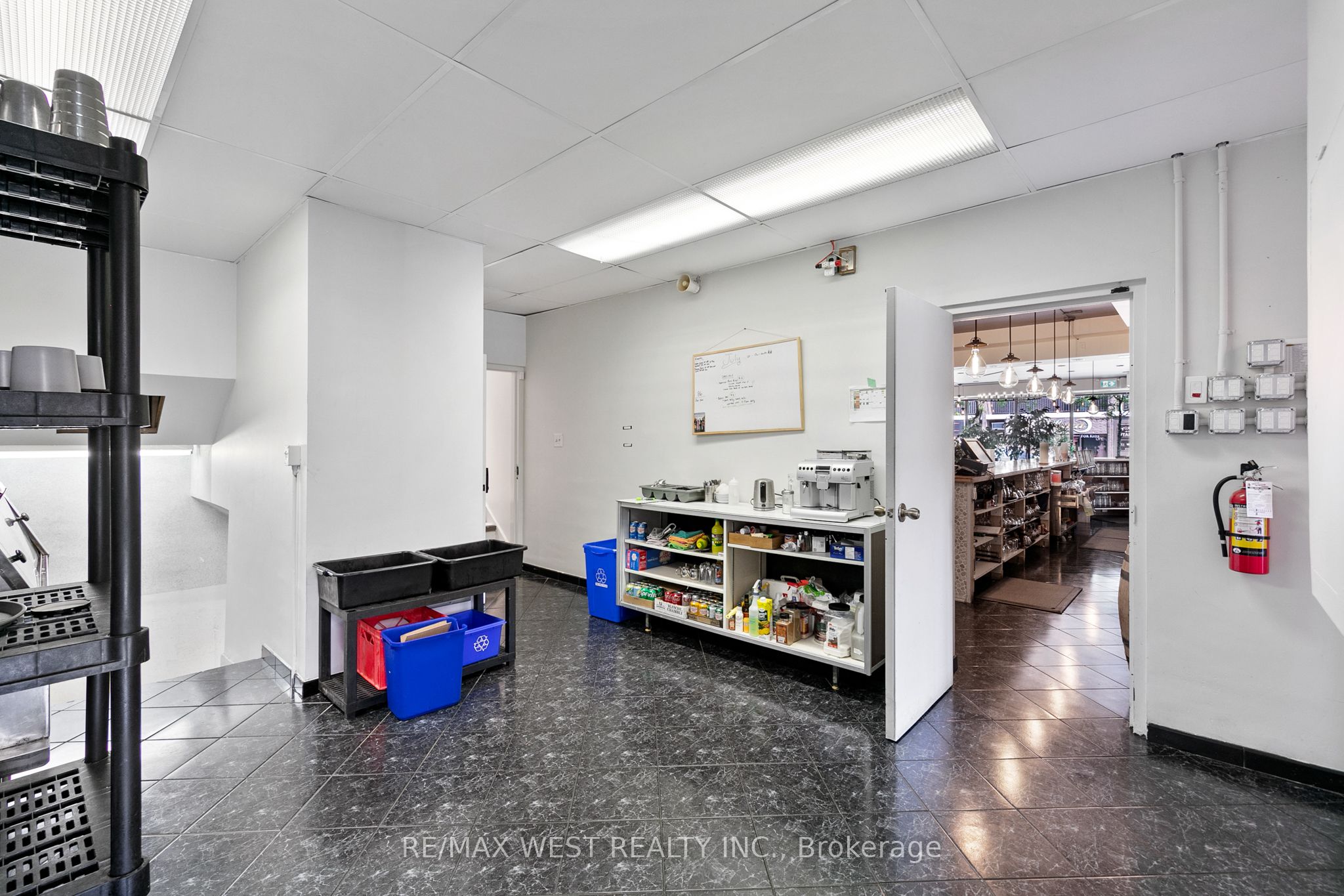 839 Erie Street E Property Photo 35