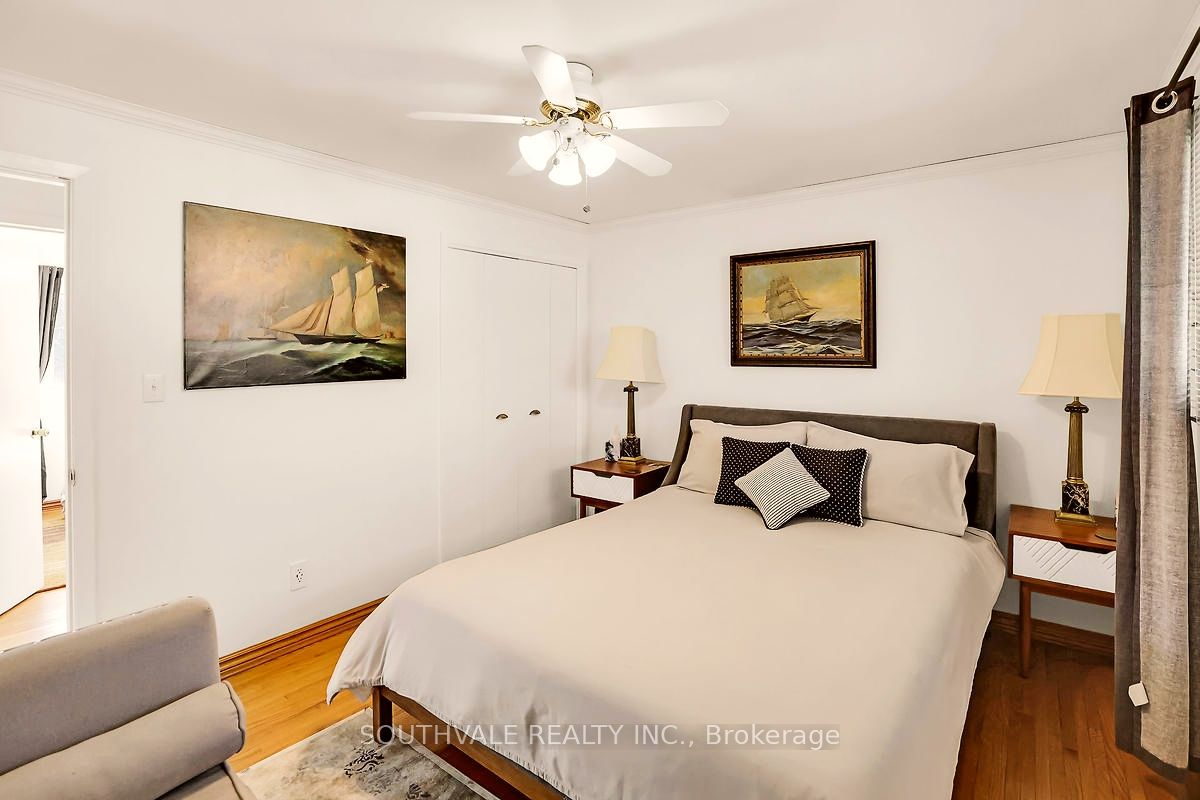 305 Centre Street Property Photo 11