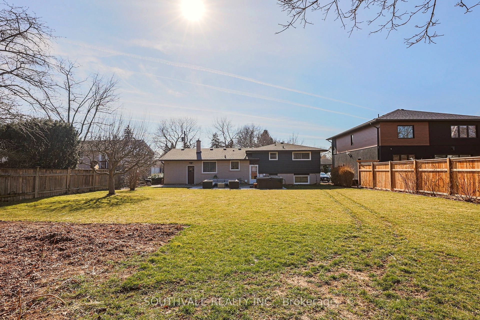 305 Centre Street Property Photo 25