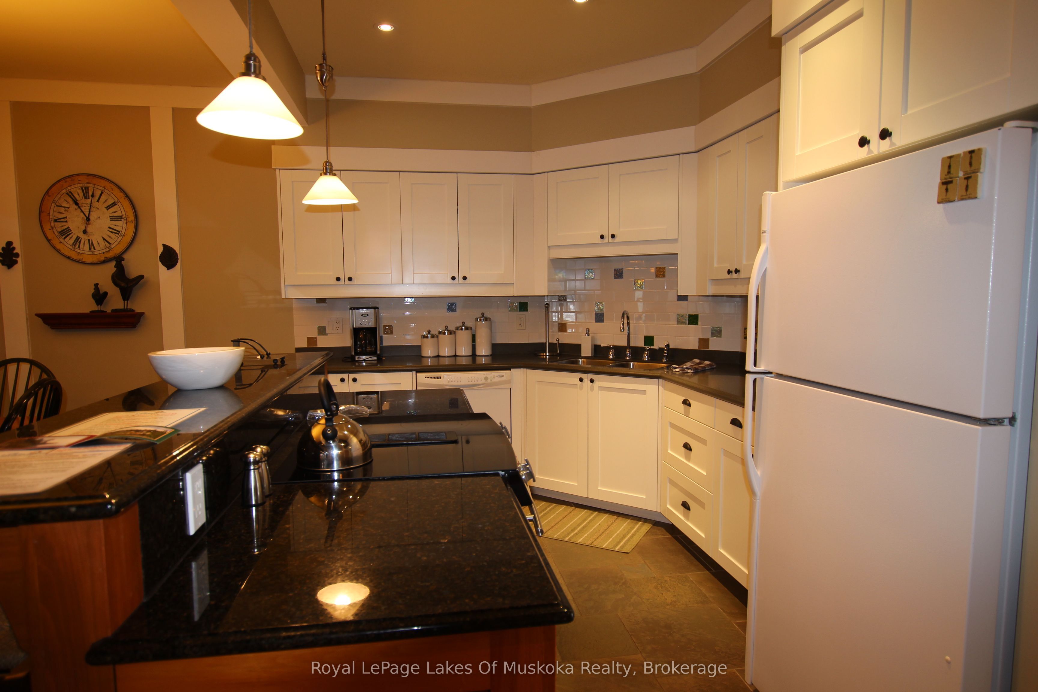 1020 Birch Glen Road V 7 Property Photo 10