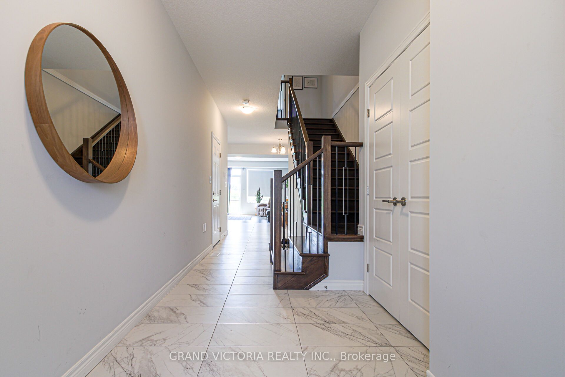 28 Zoe Lane Property Photo 15