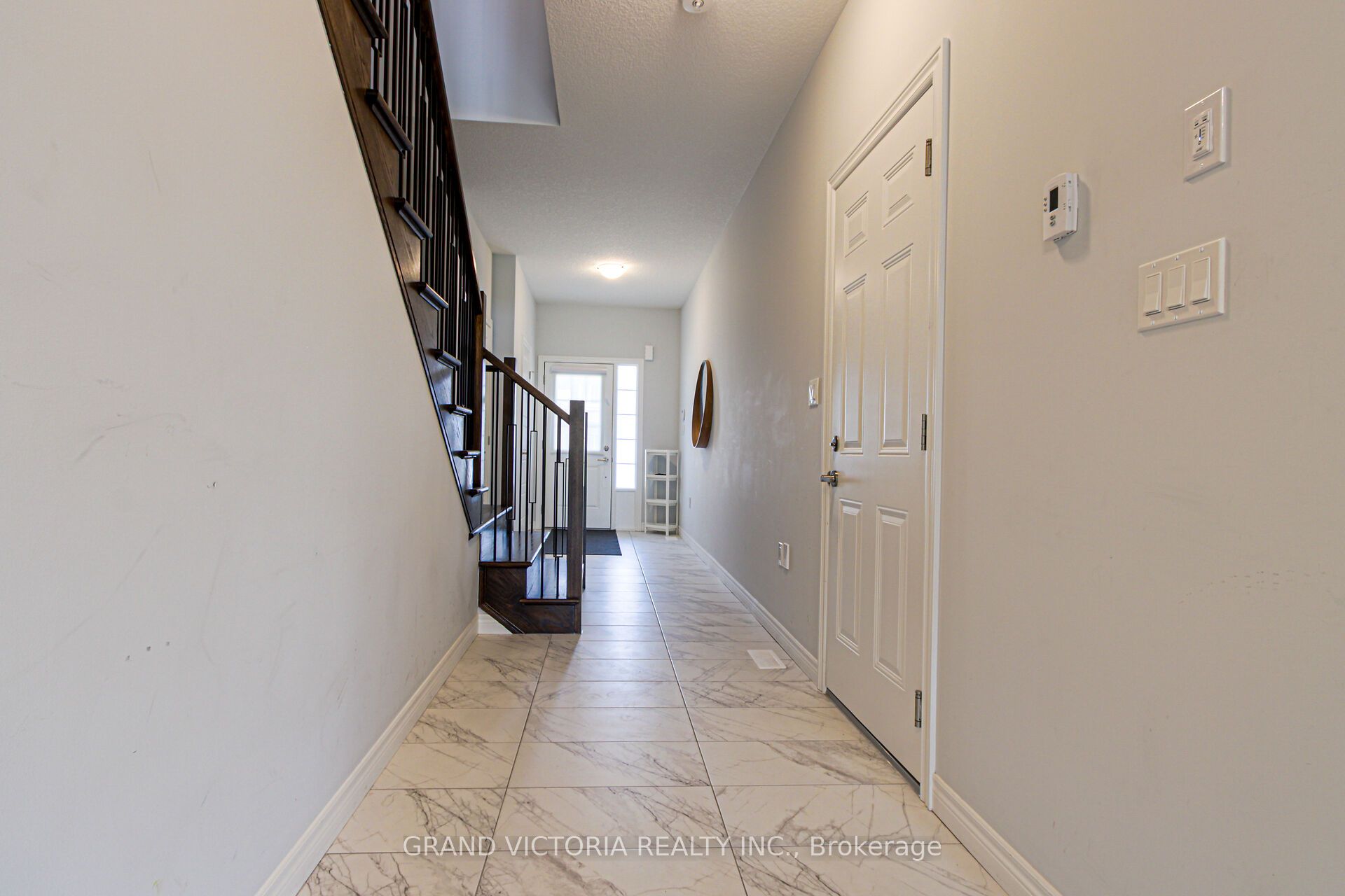 28 Zoe Lane Property Photo 16