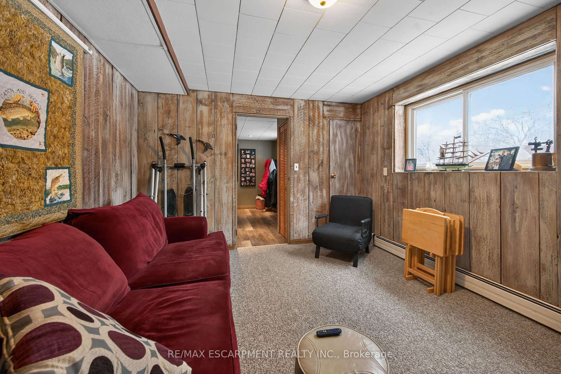 1686 Old Brock Street Property Photo 26
