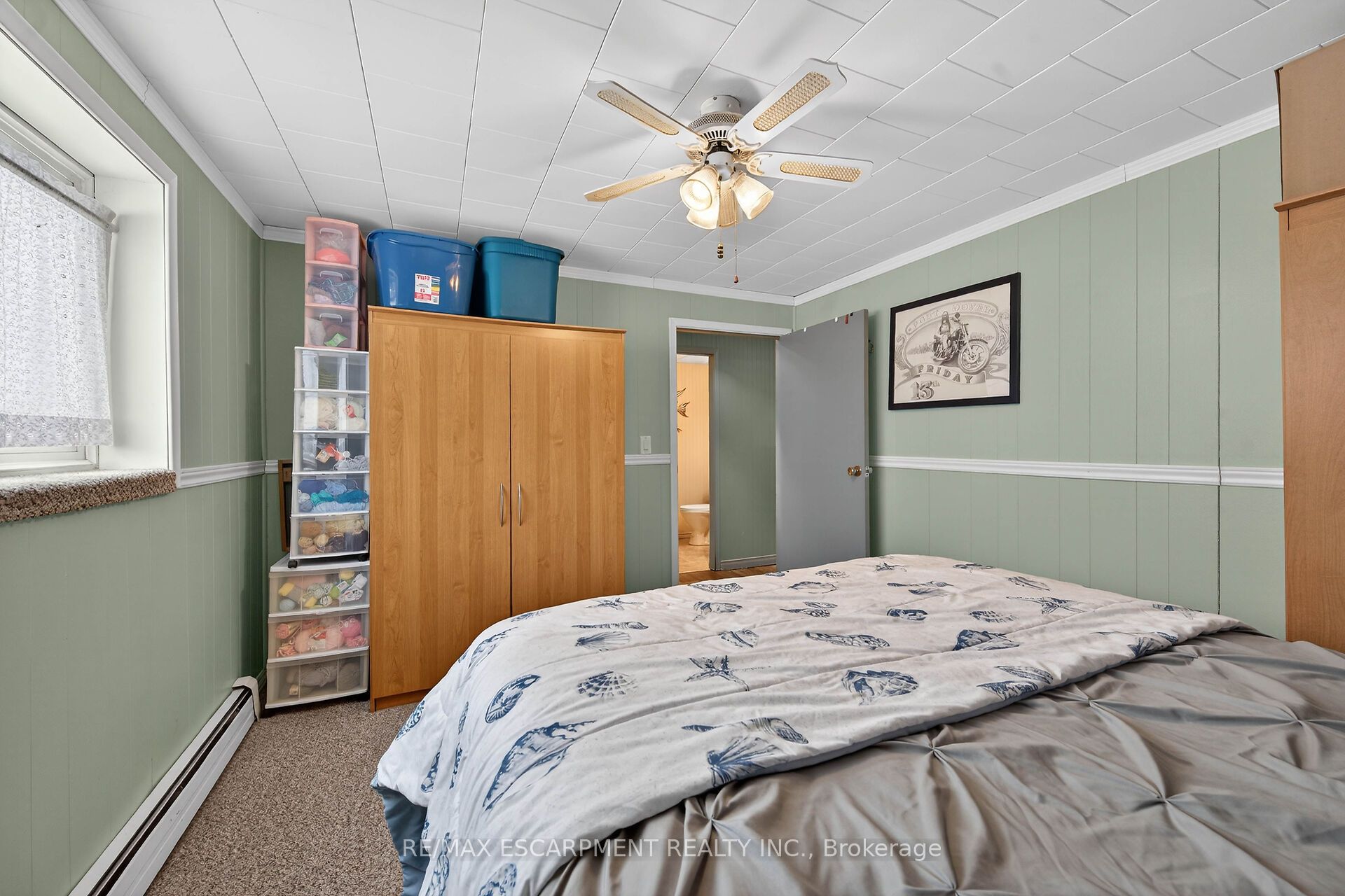 1686 Old Brock Street Property Photo 29