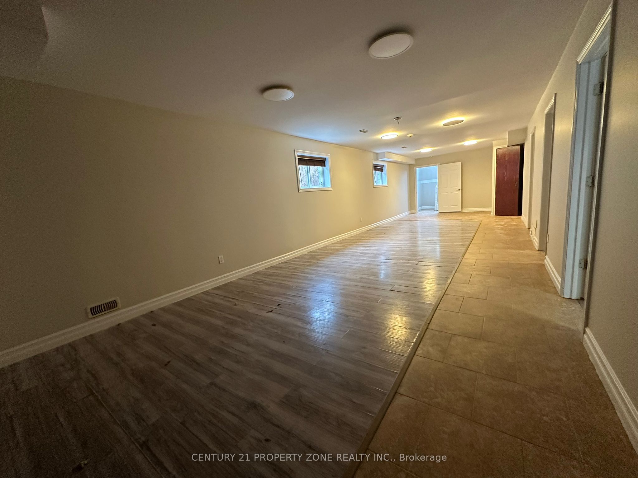 975 Albert Road Property Photo 5