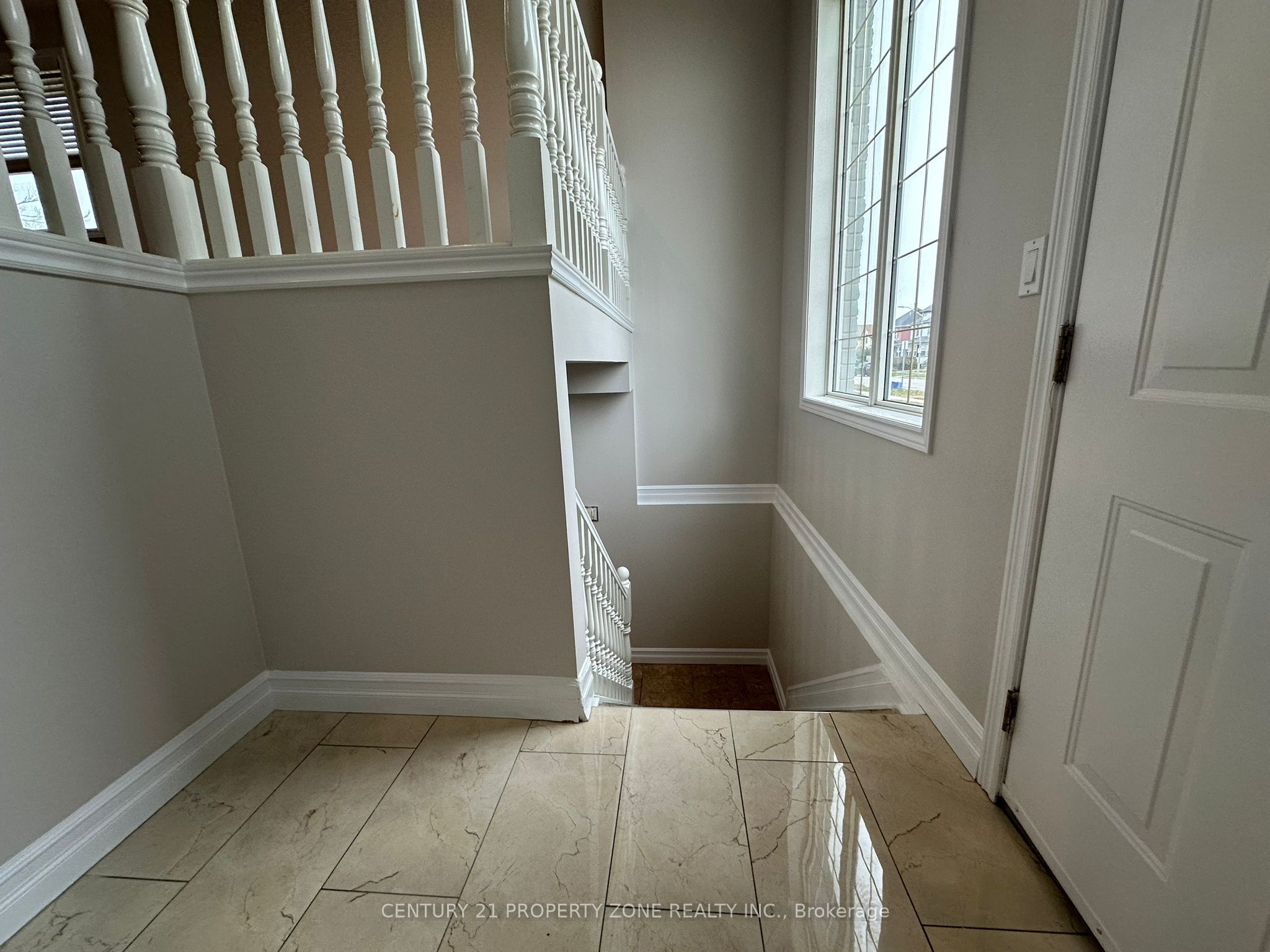 975 Albert Road Property Photo 12